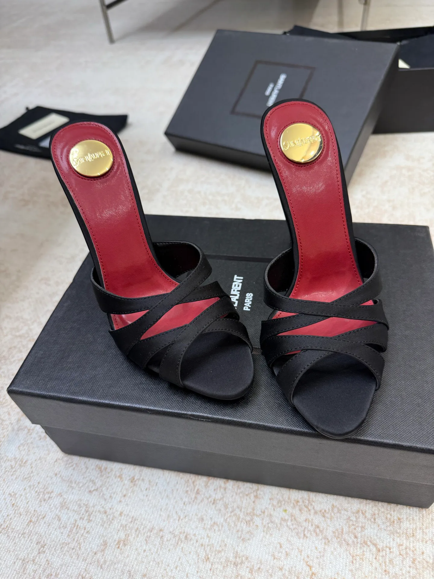 Босоножки Женские Saint Laurent 3062301