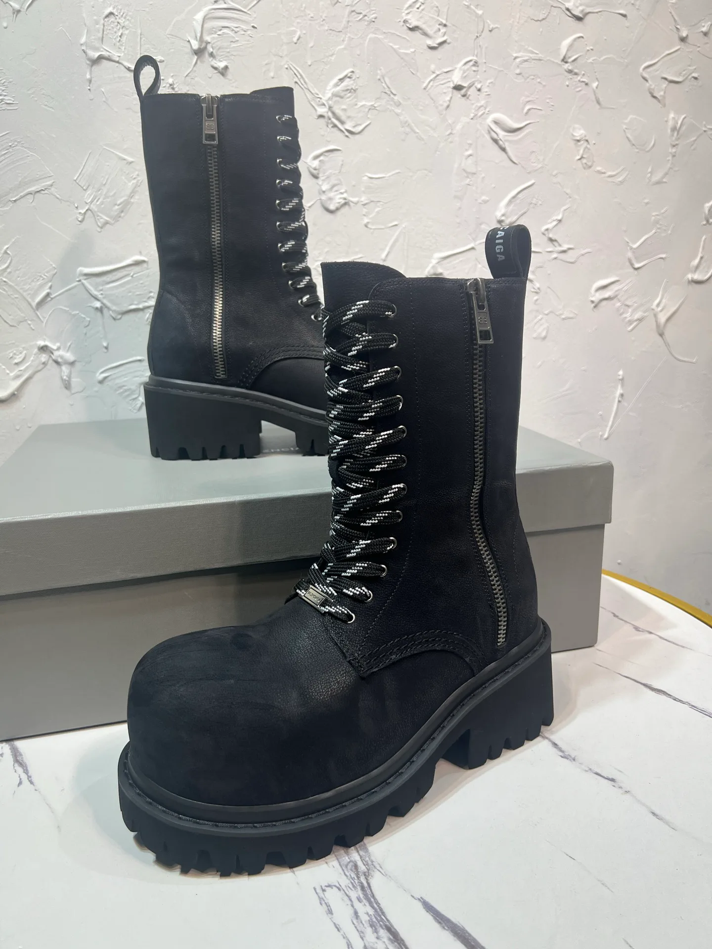 Ботинки Женские Balenciaga 18225224