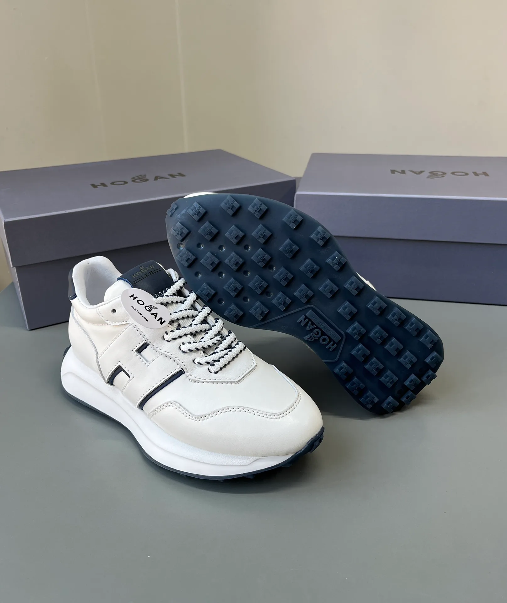 Кроссовки Женские Hogan 12629891