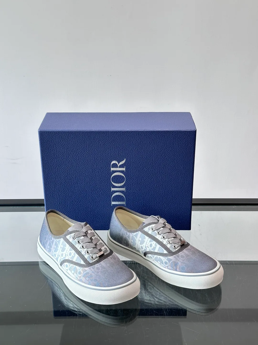 Кроссовки Мужские Christian Dior 17649812