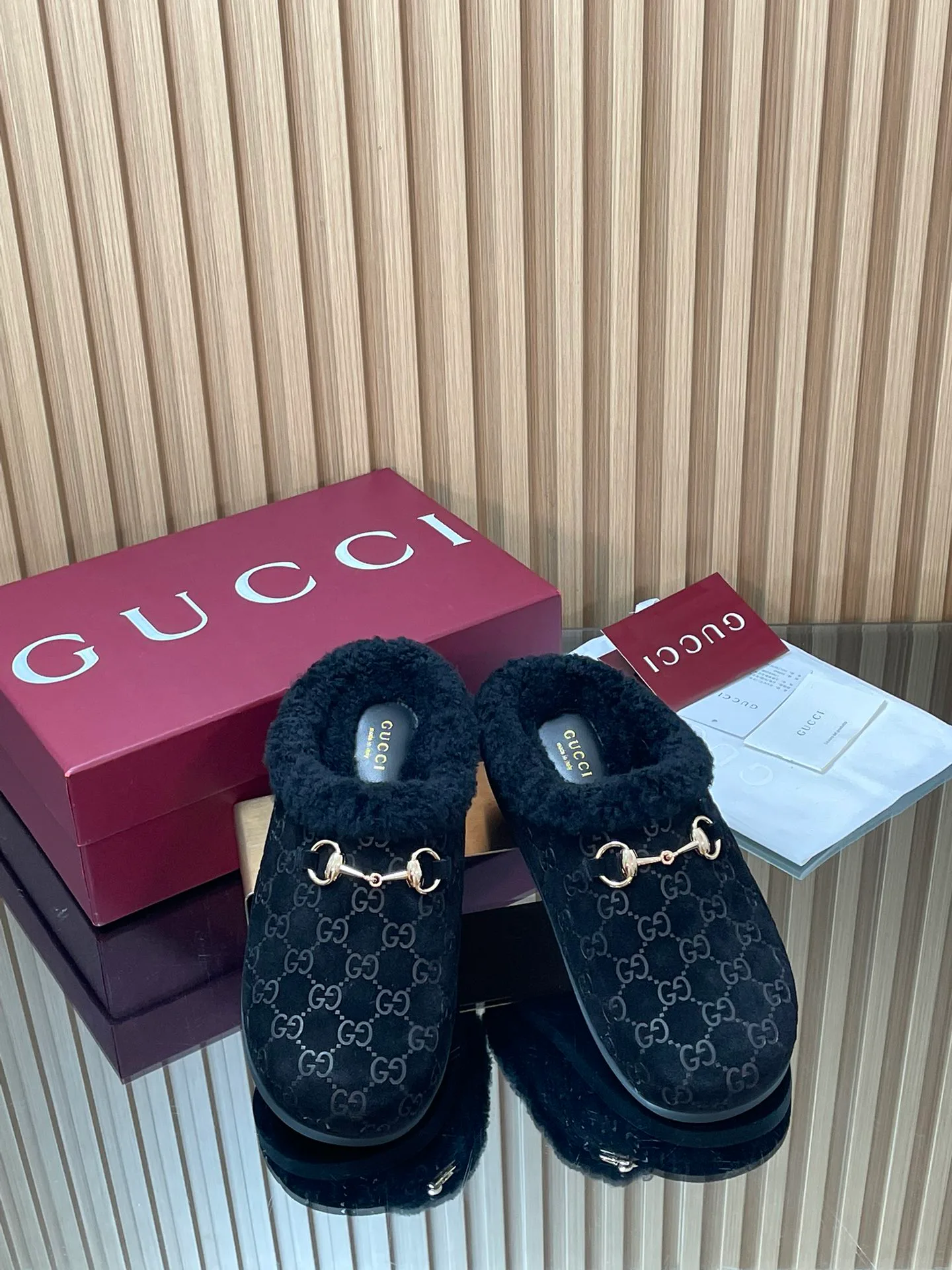 Тапочки Женские Gucci 18703252