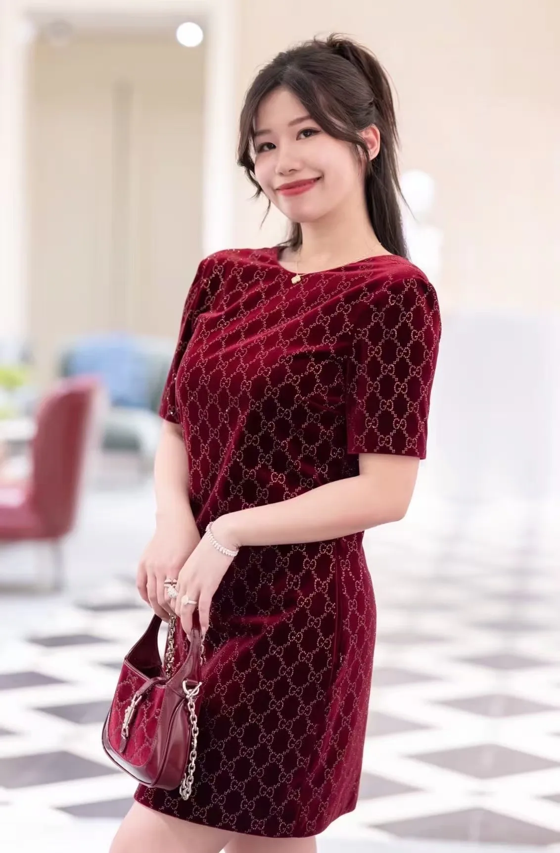 Платья Женские Gucci 1913781