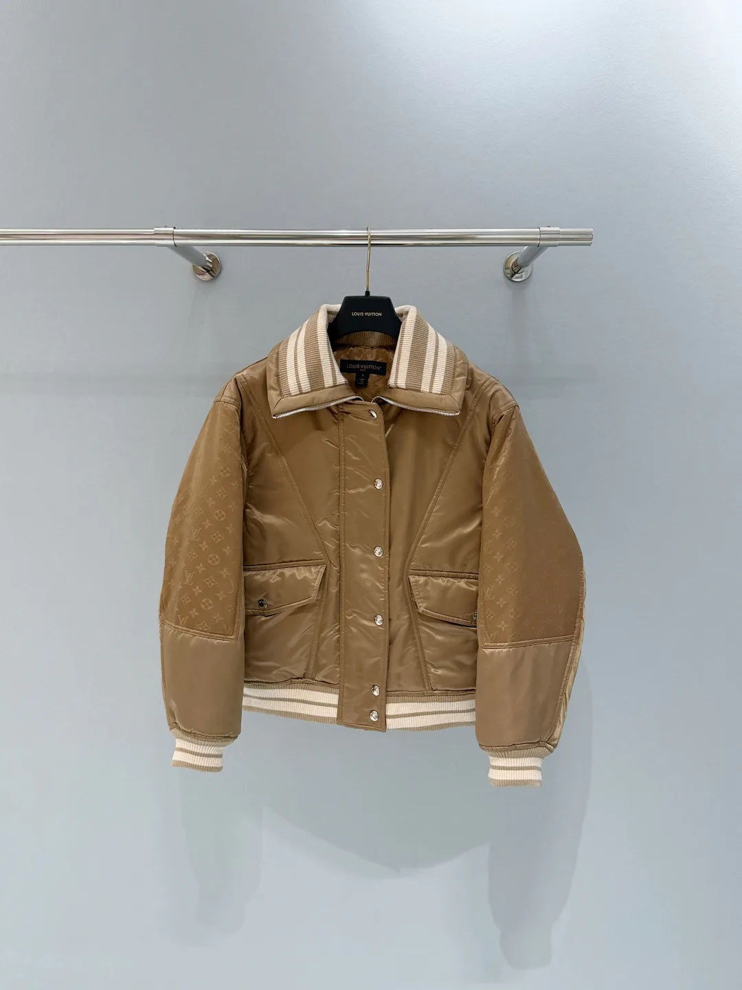 Куртки Женские Louis Vuitton 447631