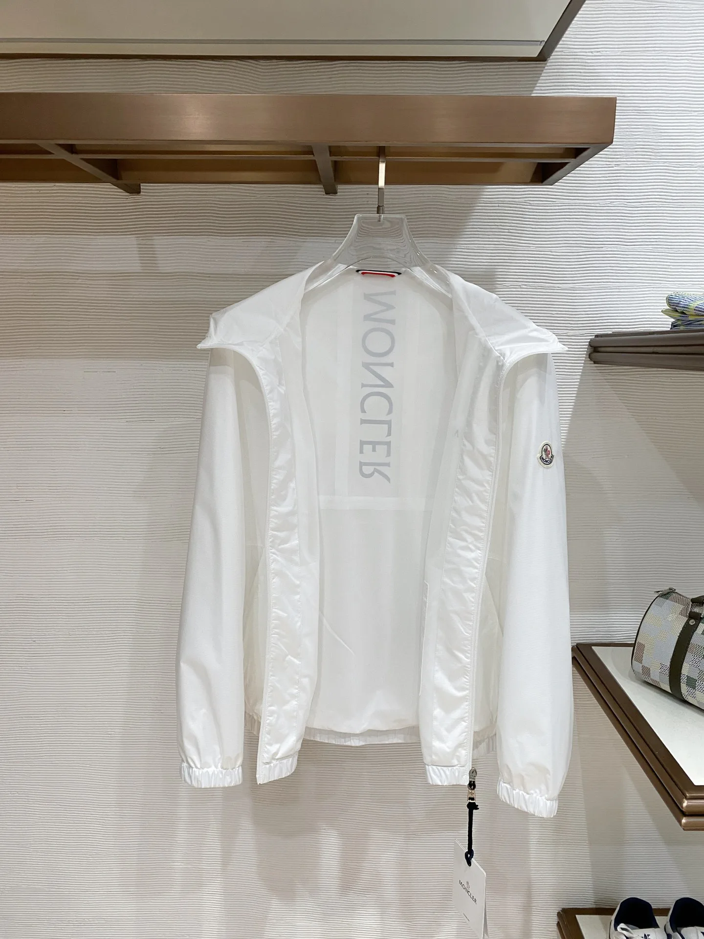 Куртки И Пуховики Мужские Moncler 5059686