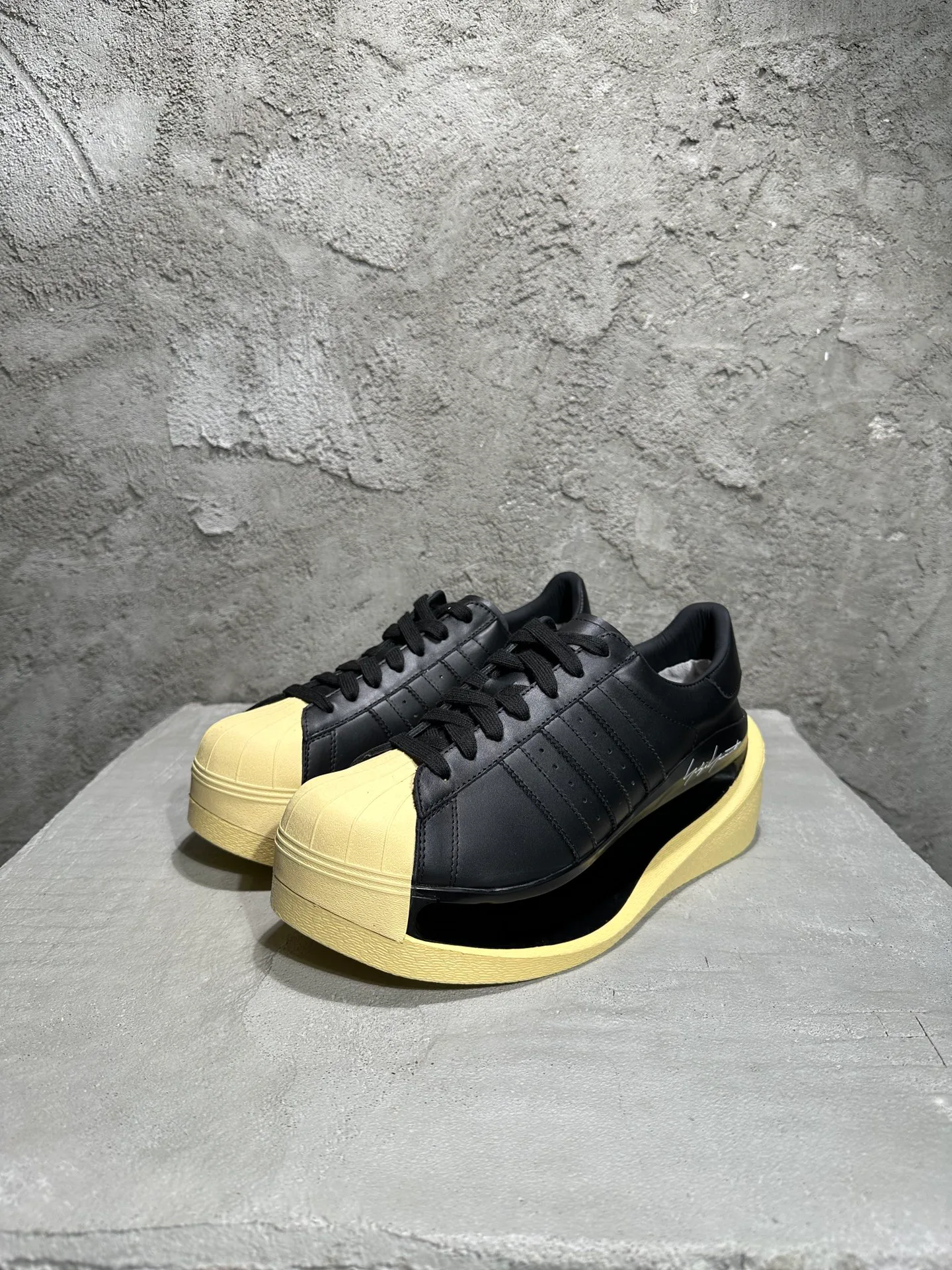 Кроссовки Женские Y-3 18011940