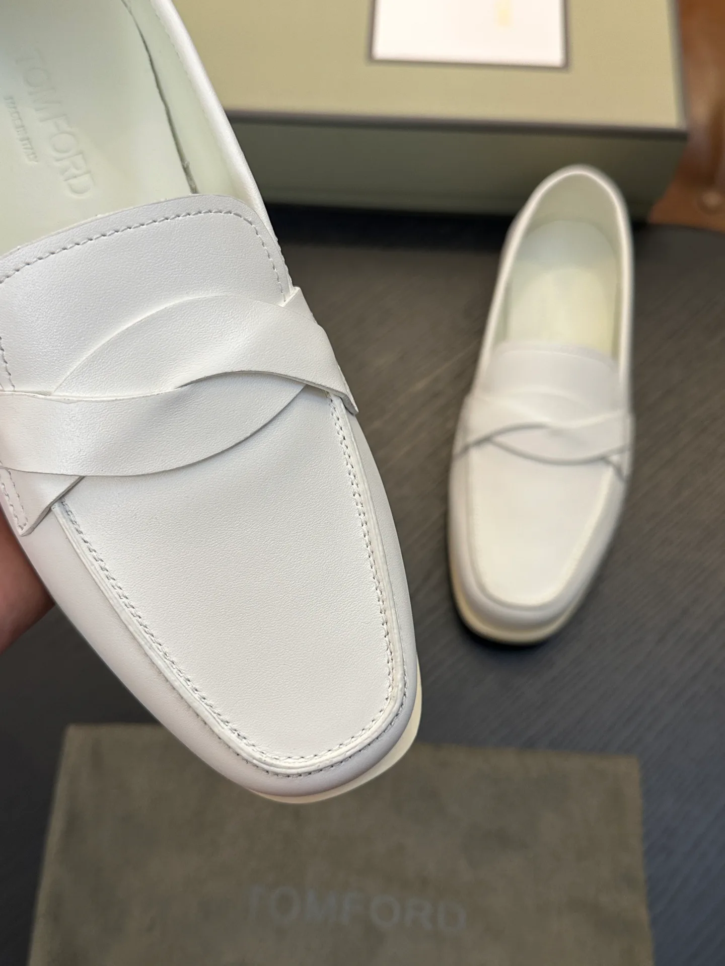 Кроссовки Мужские Tom Ford 18118654