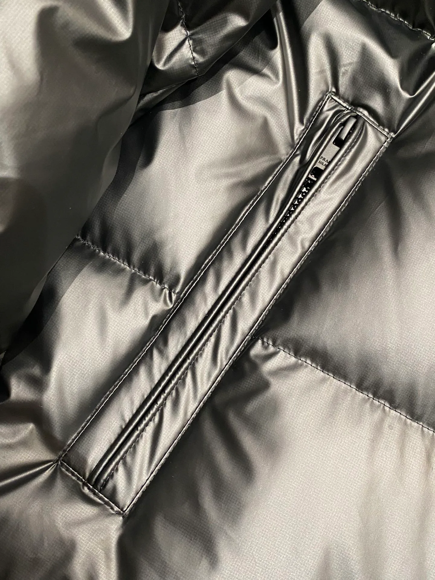 Куртки И Пуховики Мужские Prada 608717