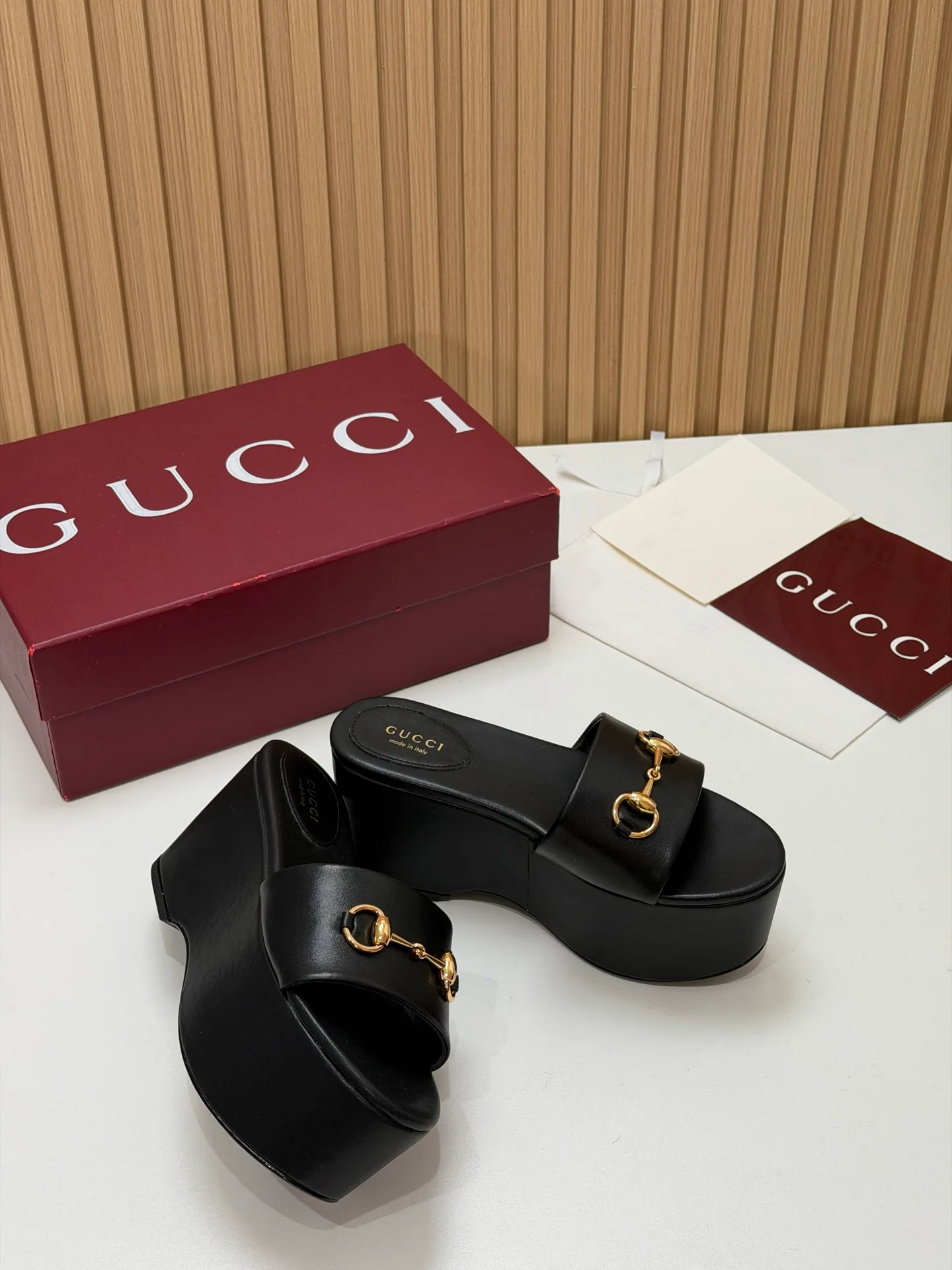 Босоножки Женские Gucci 17631677