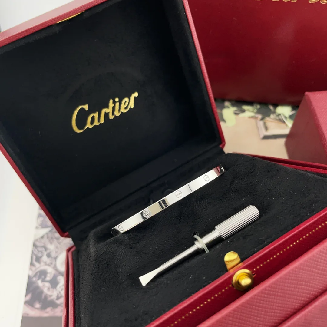 Бижутерия Cartier 10992307
