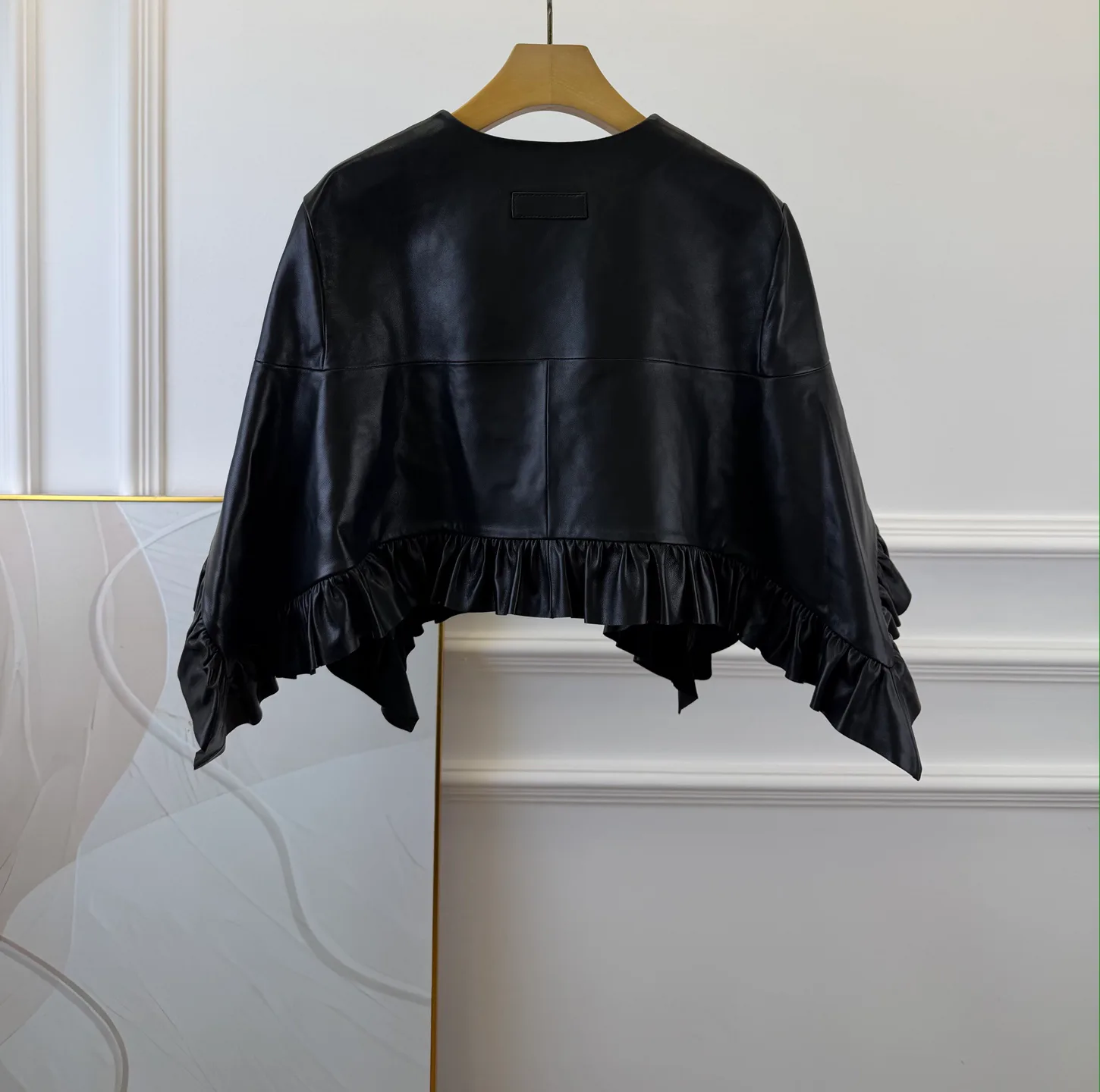 Кожаные Куртки И Дублёнки Женские Louis Vuitton 17999055
