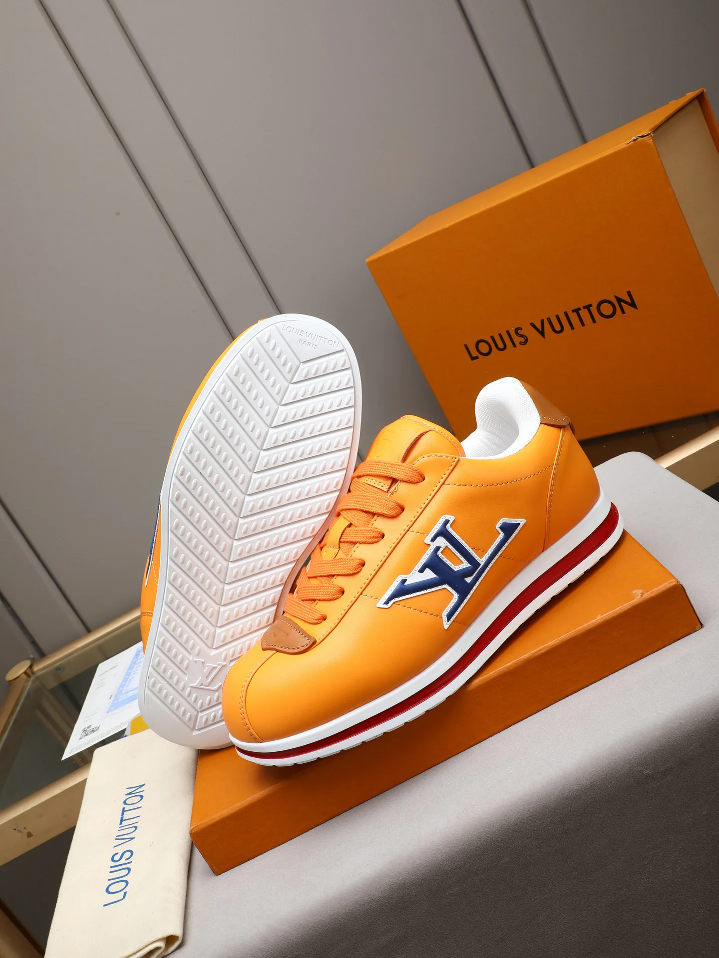 Кроссовки Мужские Louis Vuitton 11490459