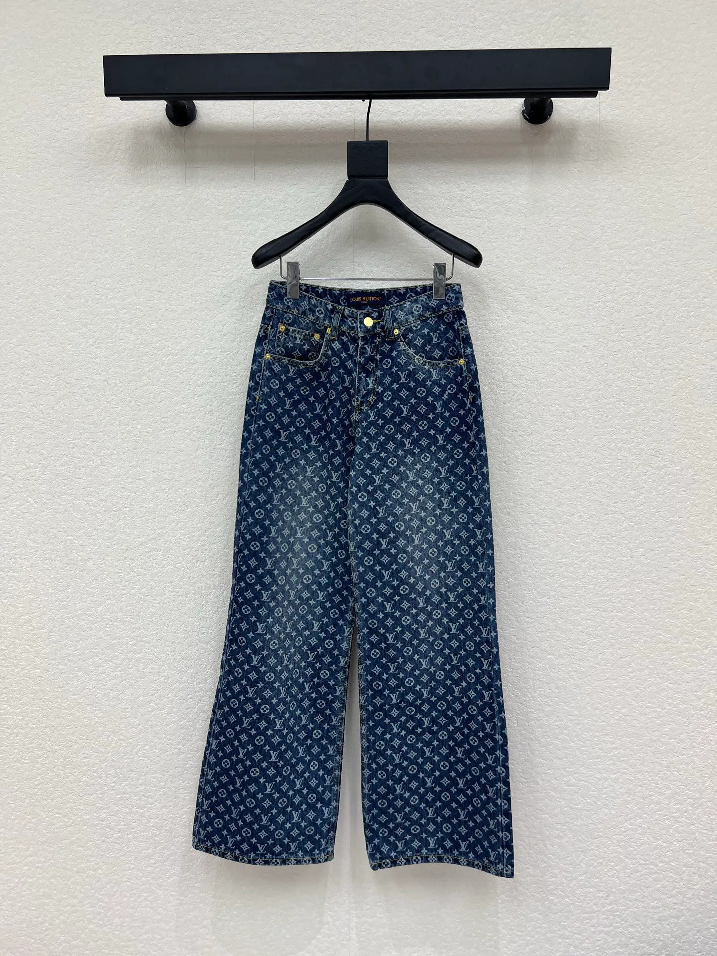 Джинсы Женские Louis Vuitton 11889083