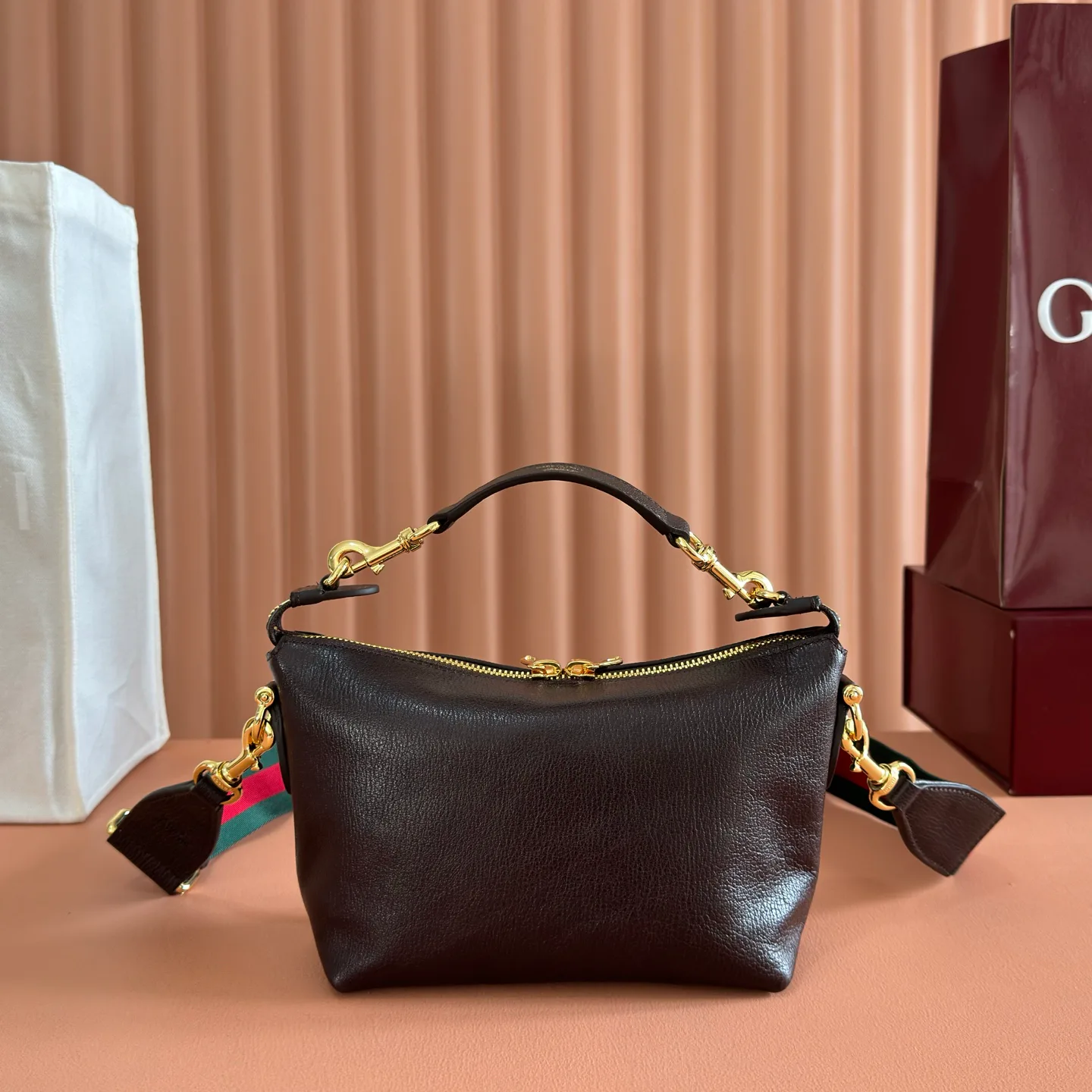 Классические Сумки Женские Gucci 12859969