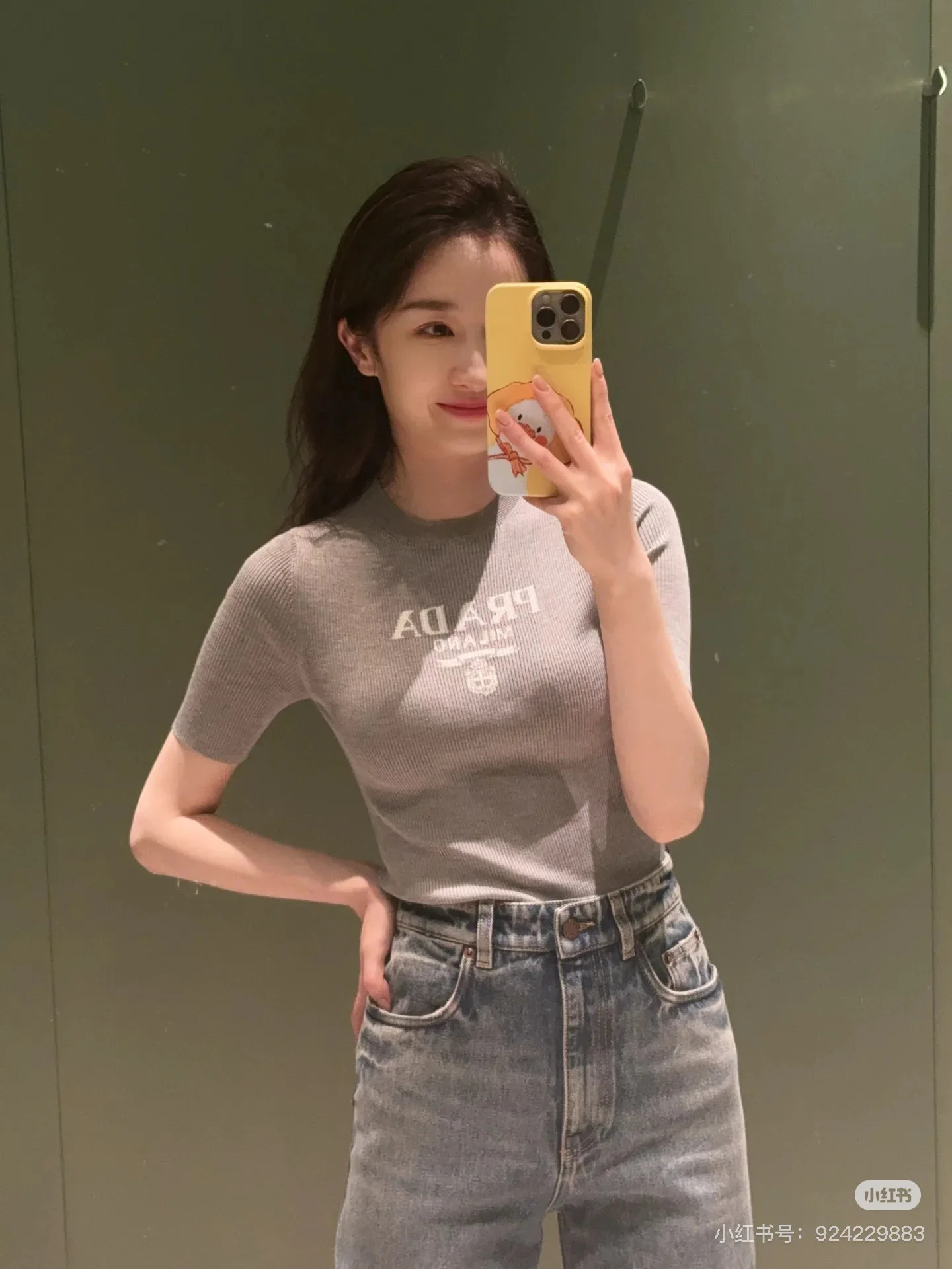 Футболки Женские Prada 32703