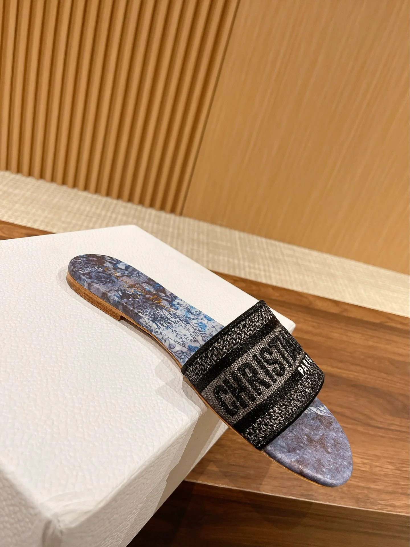 Шлепанцы Женские Christian Dior 11600067