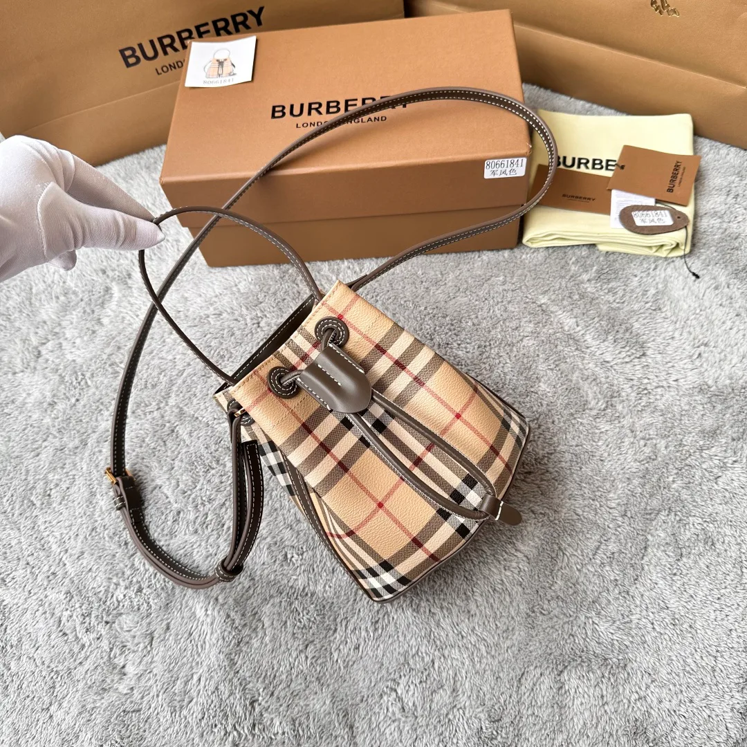 Сумки На Ремне Женские Bottega Veneta 11017428
