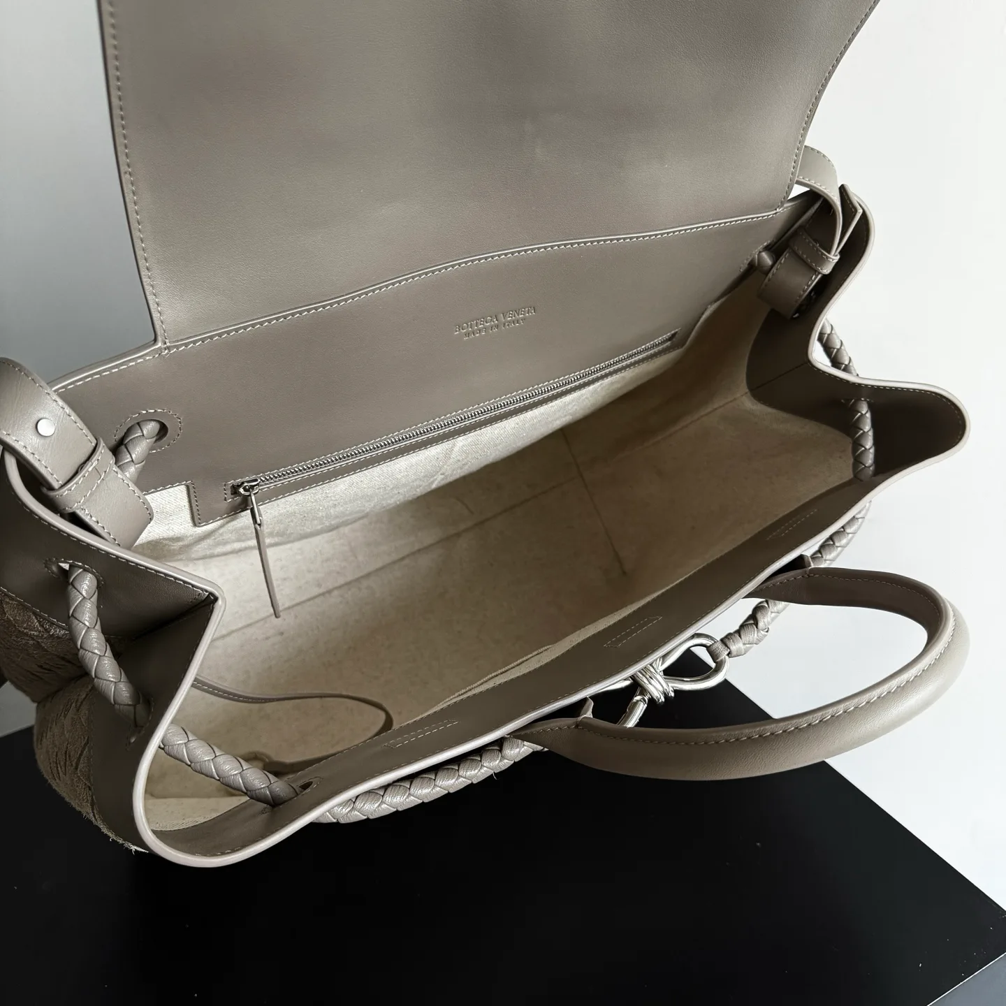 Классические Сумки Женские Bottega Veneta 11386894