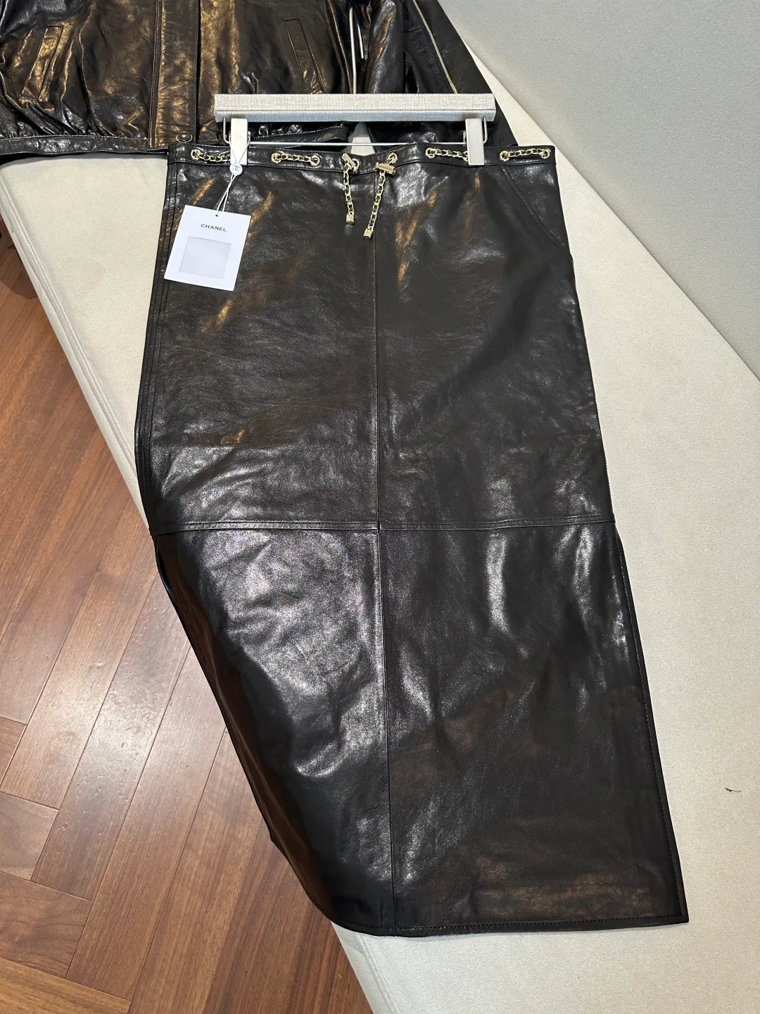 Кожаные Куртки И Дублёнки Женские Chanel 18563036