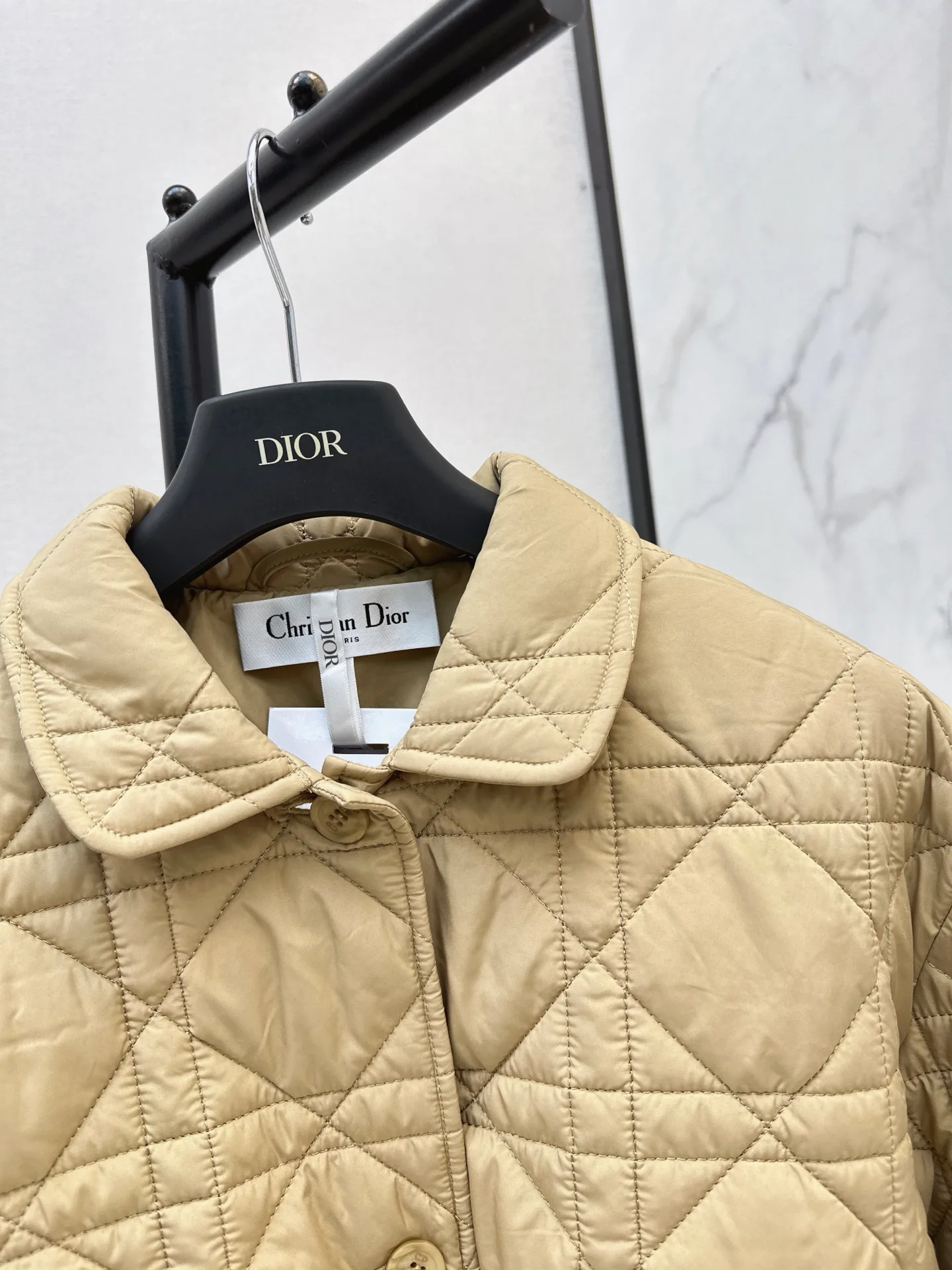 Куртки И Пуховики Женские Christian Dior 18031447