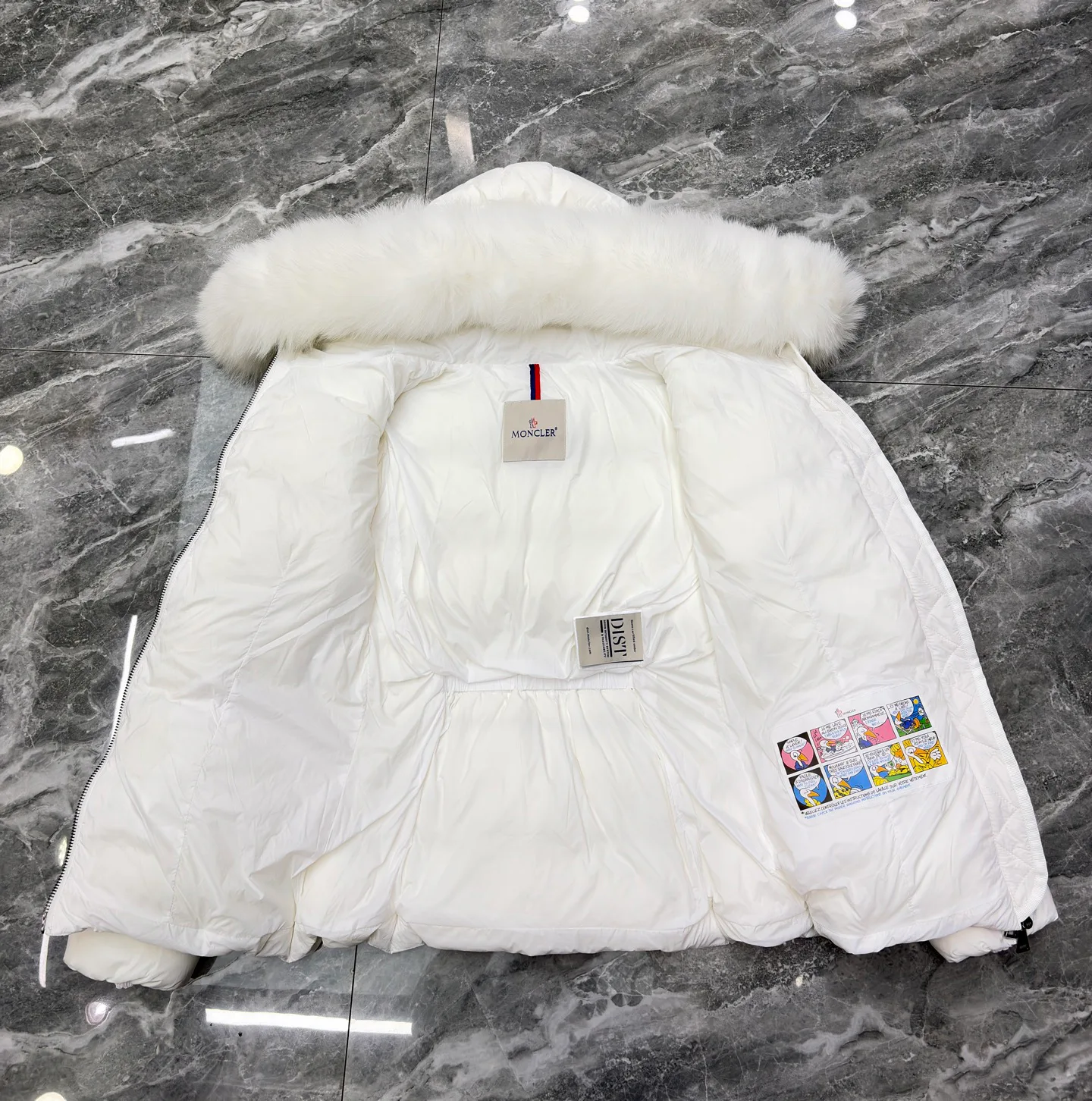 Куртки И Пуховики Женские Moncler 18111721