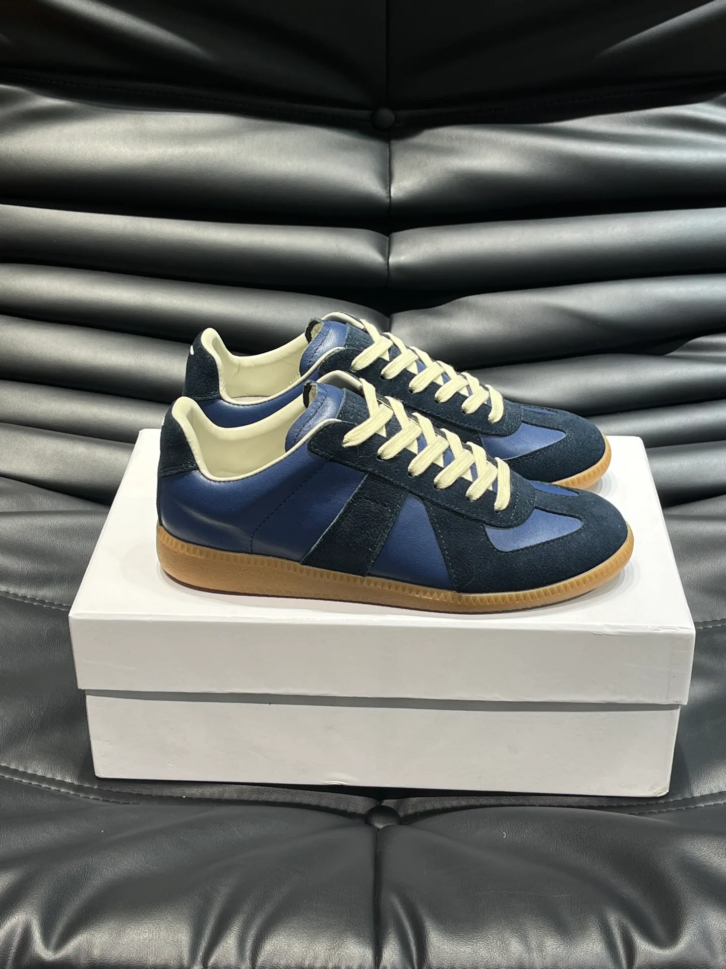 Кроссовки Женские Maison Margiela 17896506