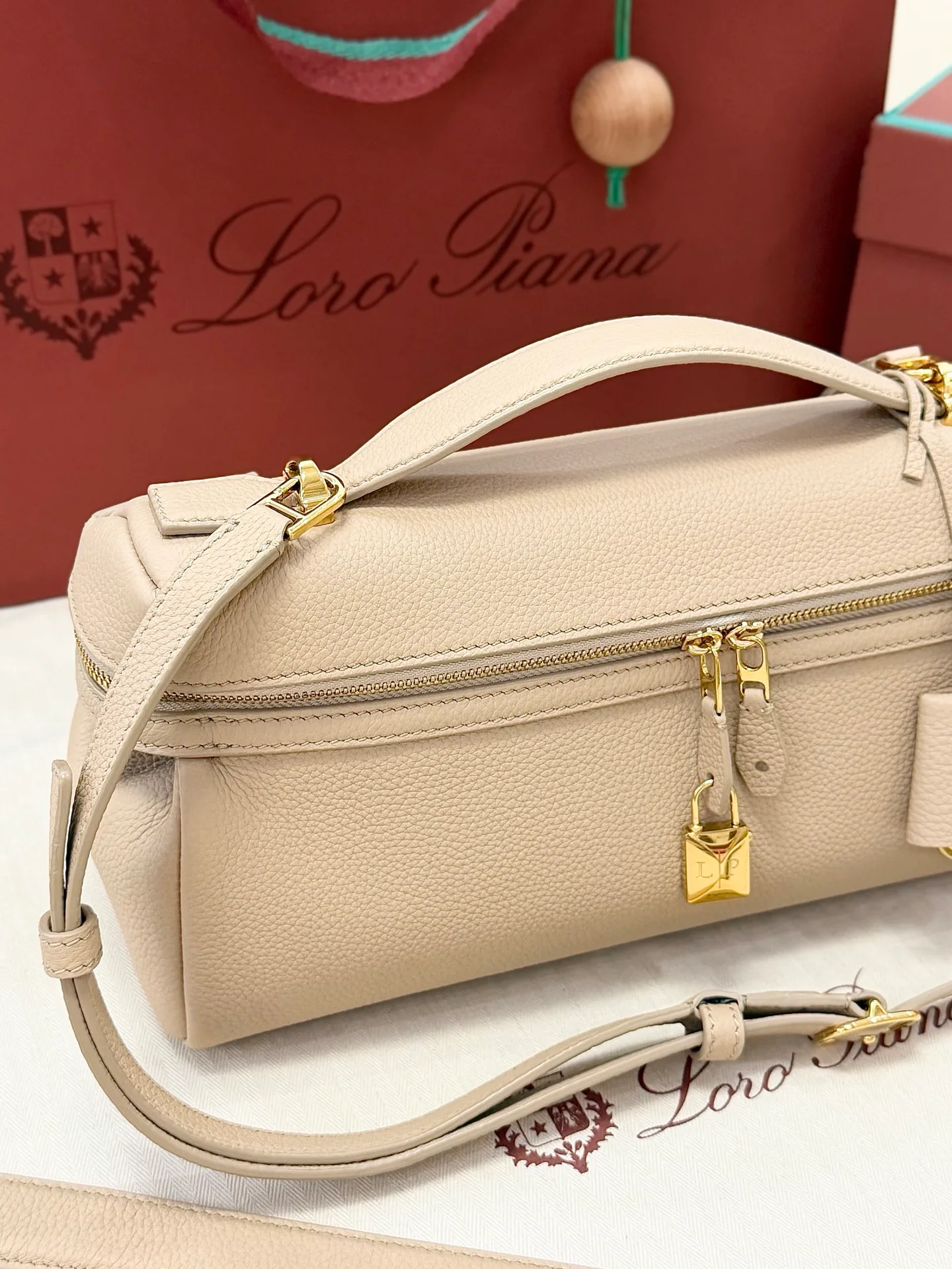 Классические Сумки Женские Loro Piana 17692348