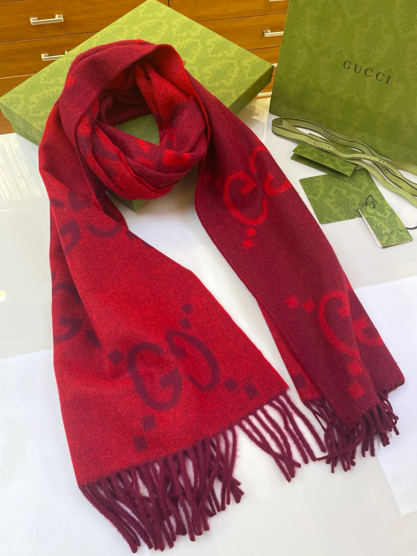 Шарфы Gucci 703033