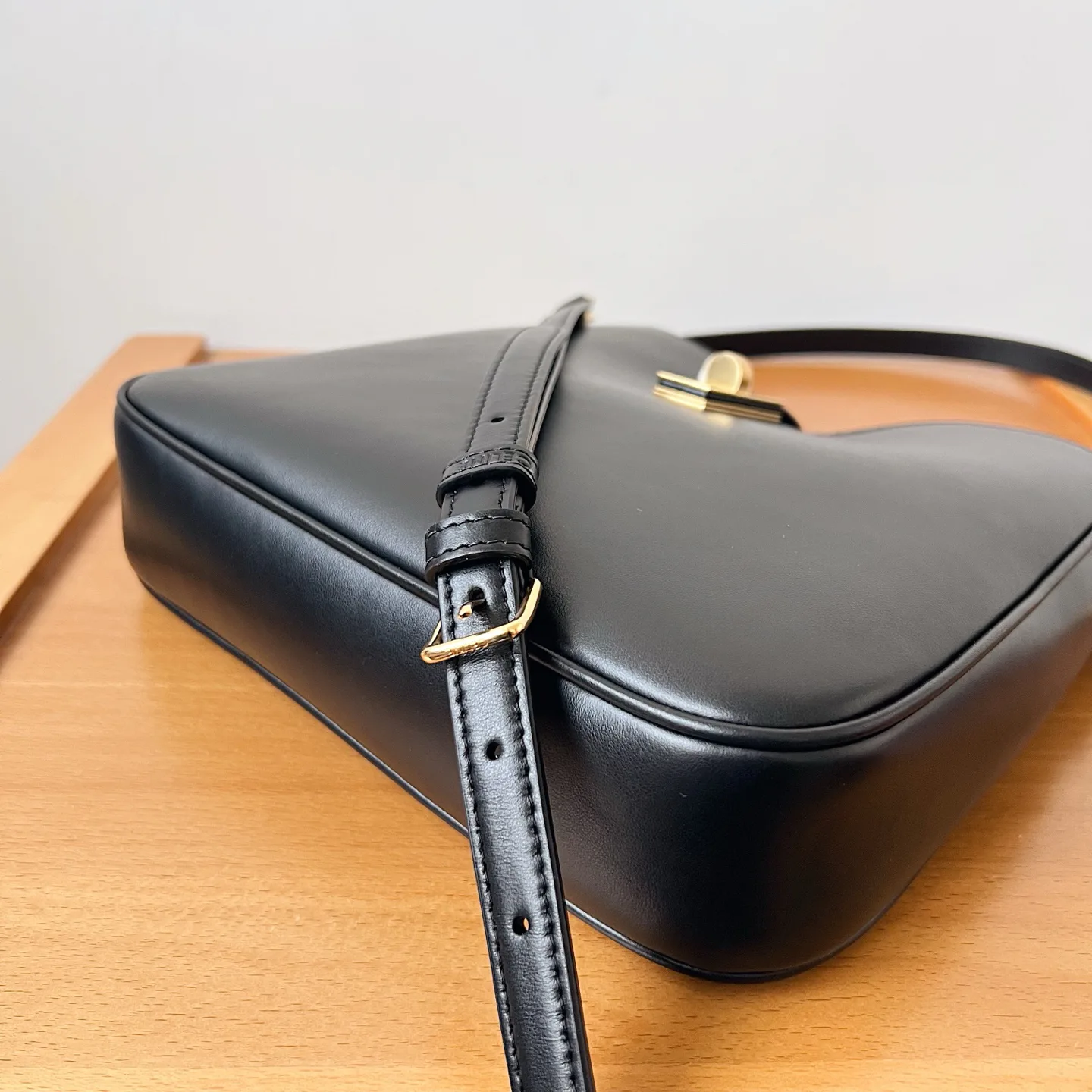 Классические Сумки Женские Celine 10380090