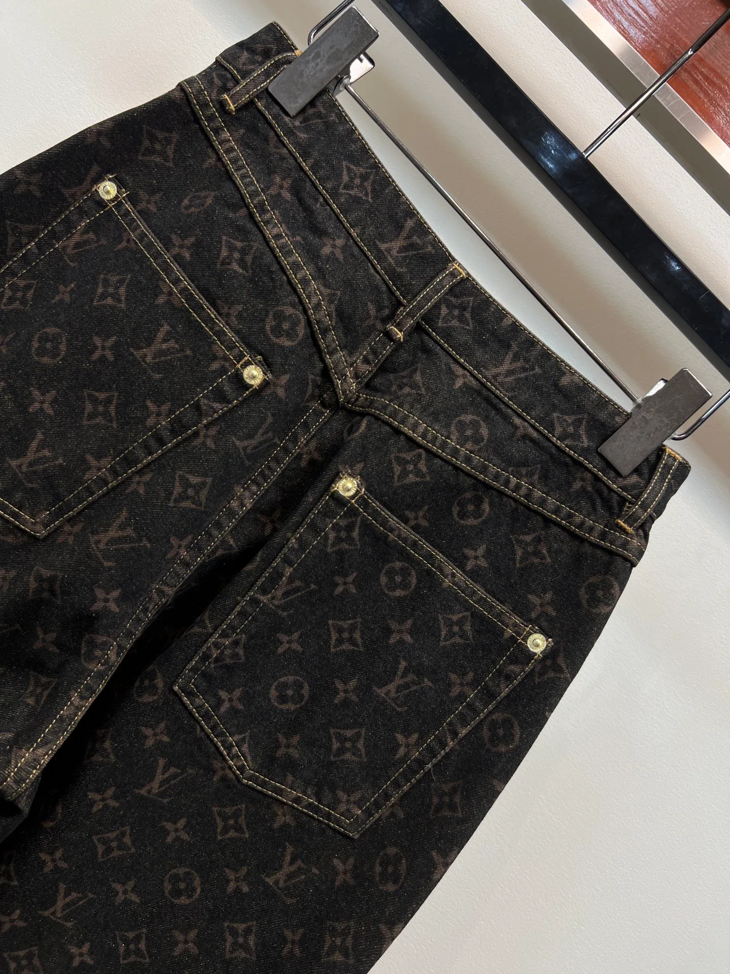 Джинсы Женские Louis Vuitton 19222839