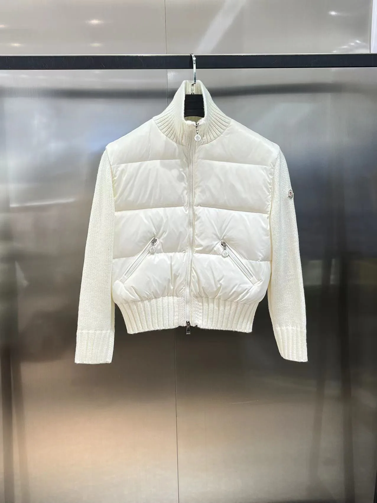 Куртки И Пуховики Женские Moncler 18129923