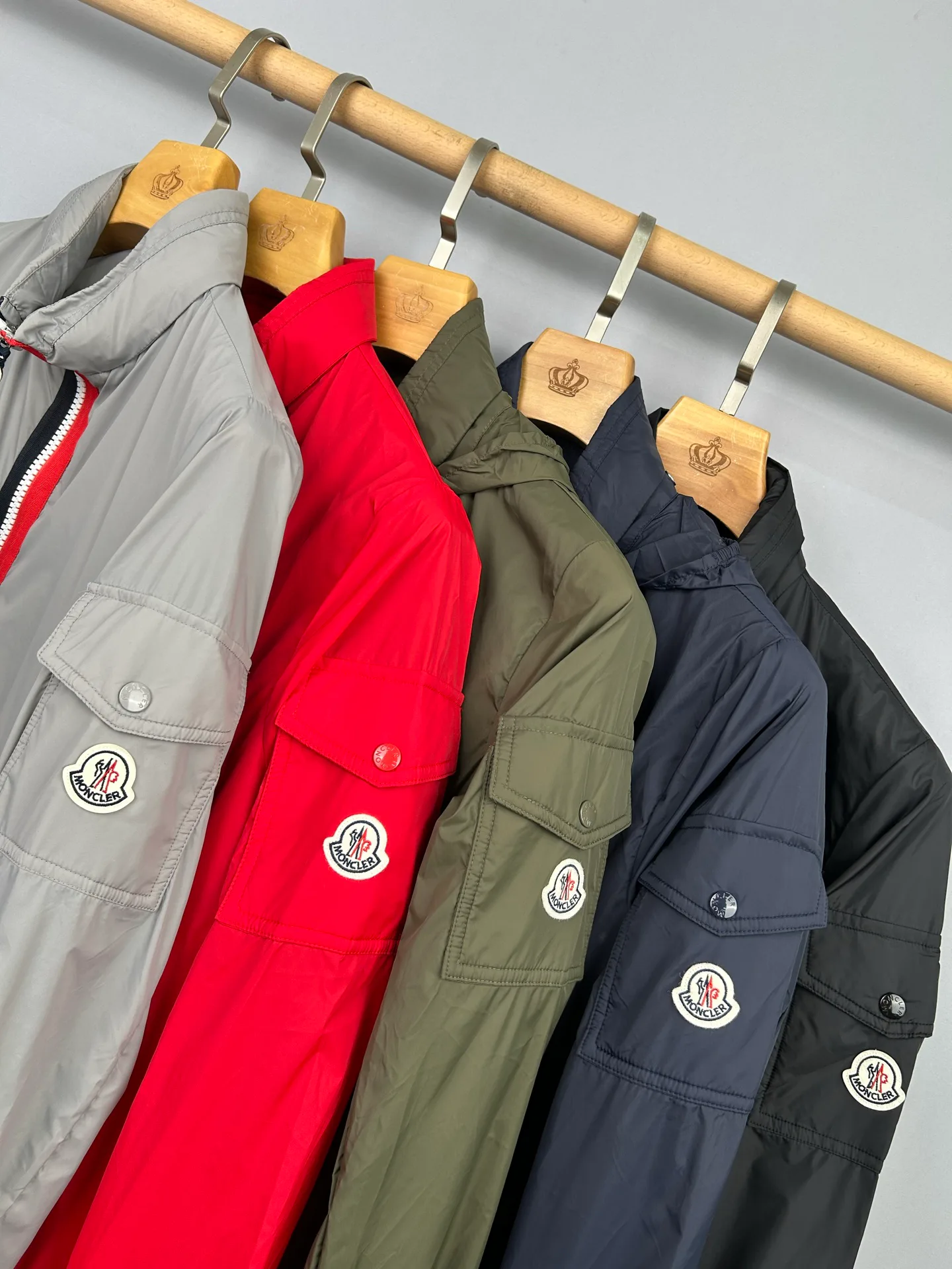 Куртки И Пуховики Мужские Moncler 13137531