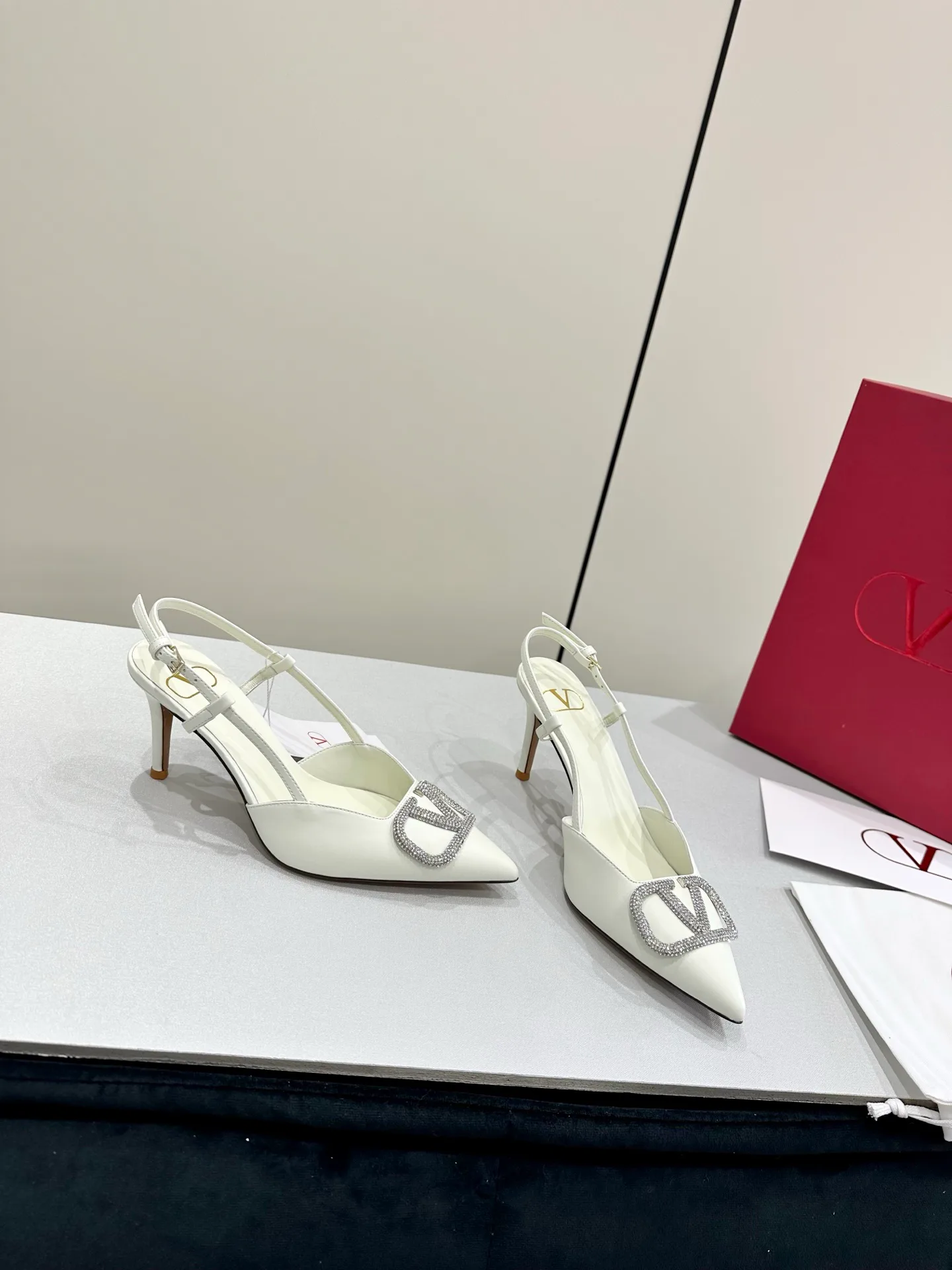 Босоножки Женские Valentino 11608835