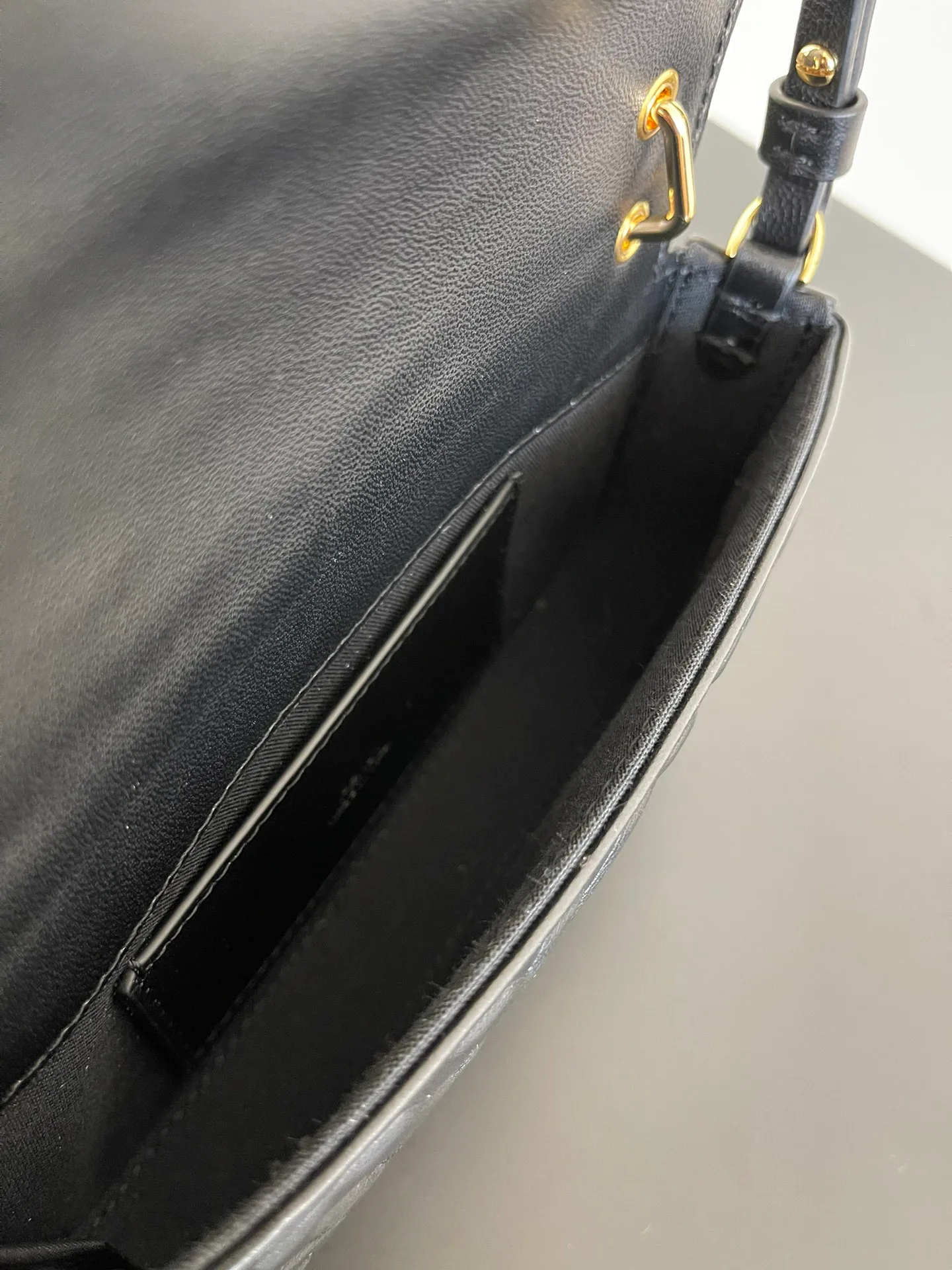 Сумки На Ремне Женские Fendi 13234529