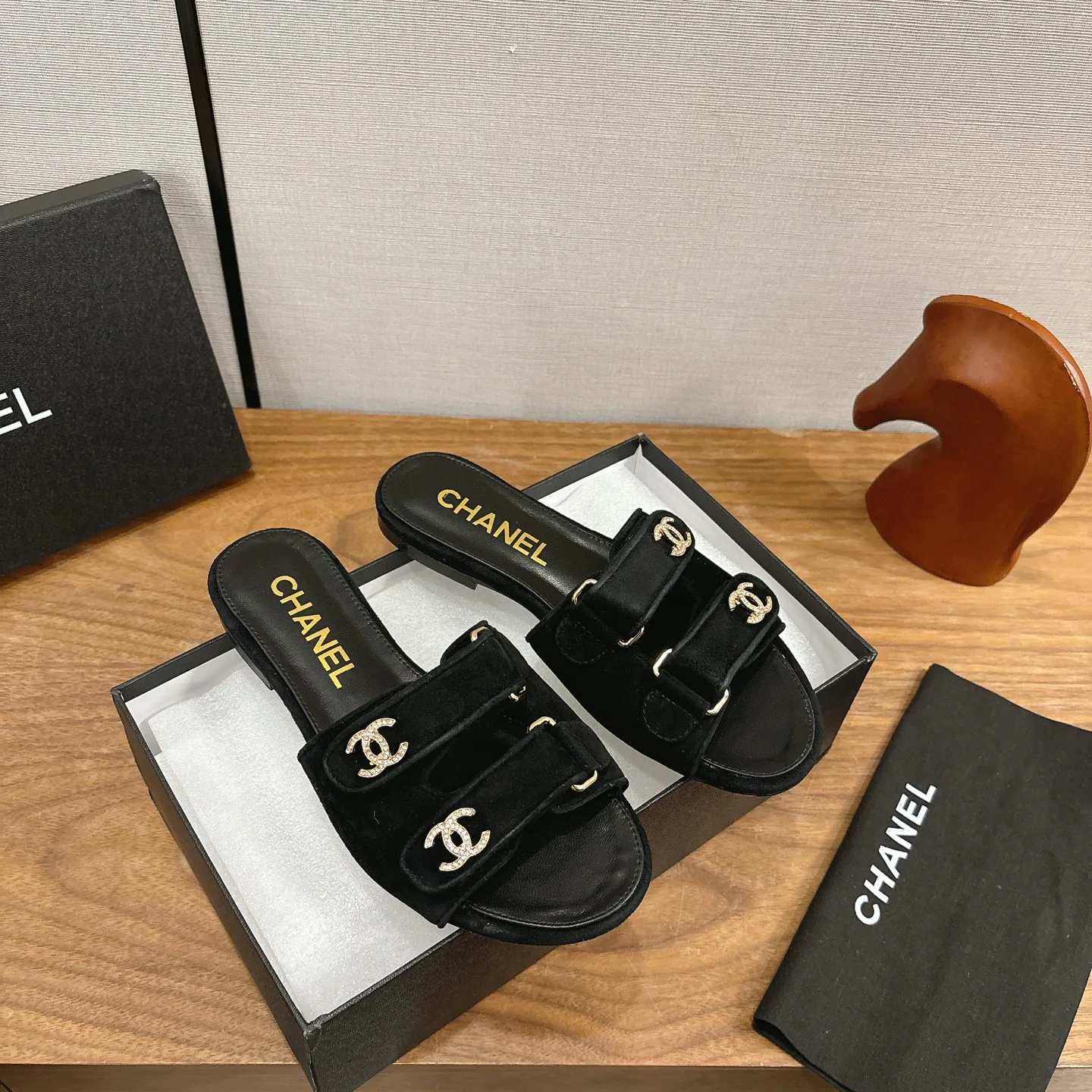 Сандалии Женские Chanel 10644587