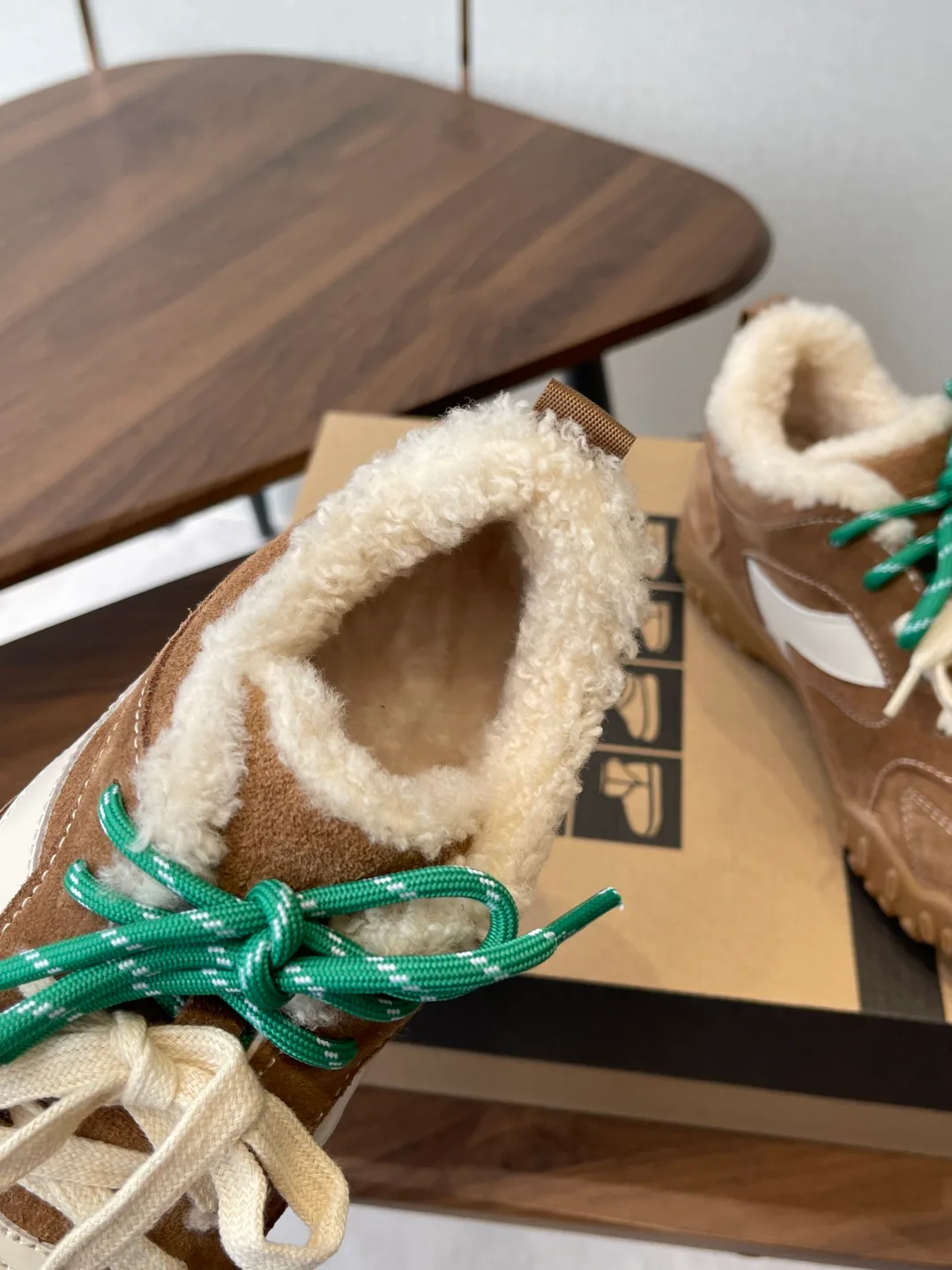 Кроссовки Женские Ugg 197010