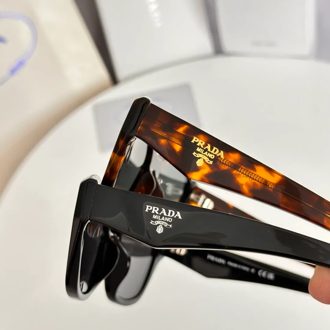 Очки Prada 13542685