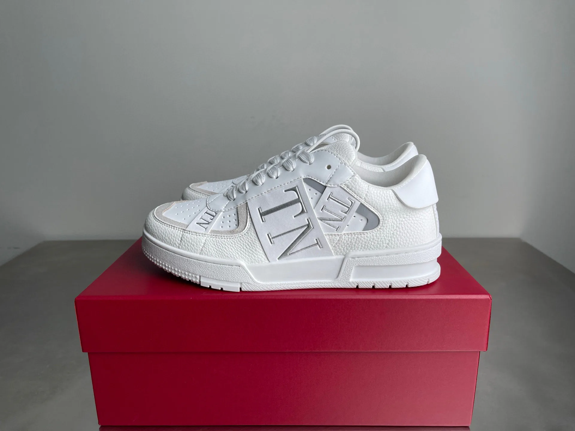 Кроссовки Мужские Valentino 4748996