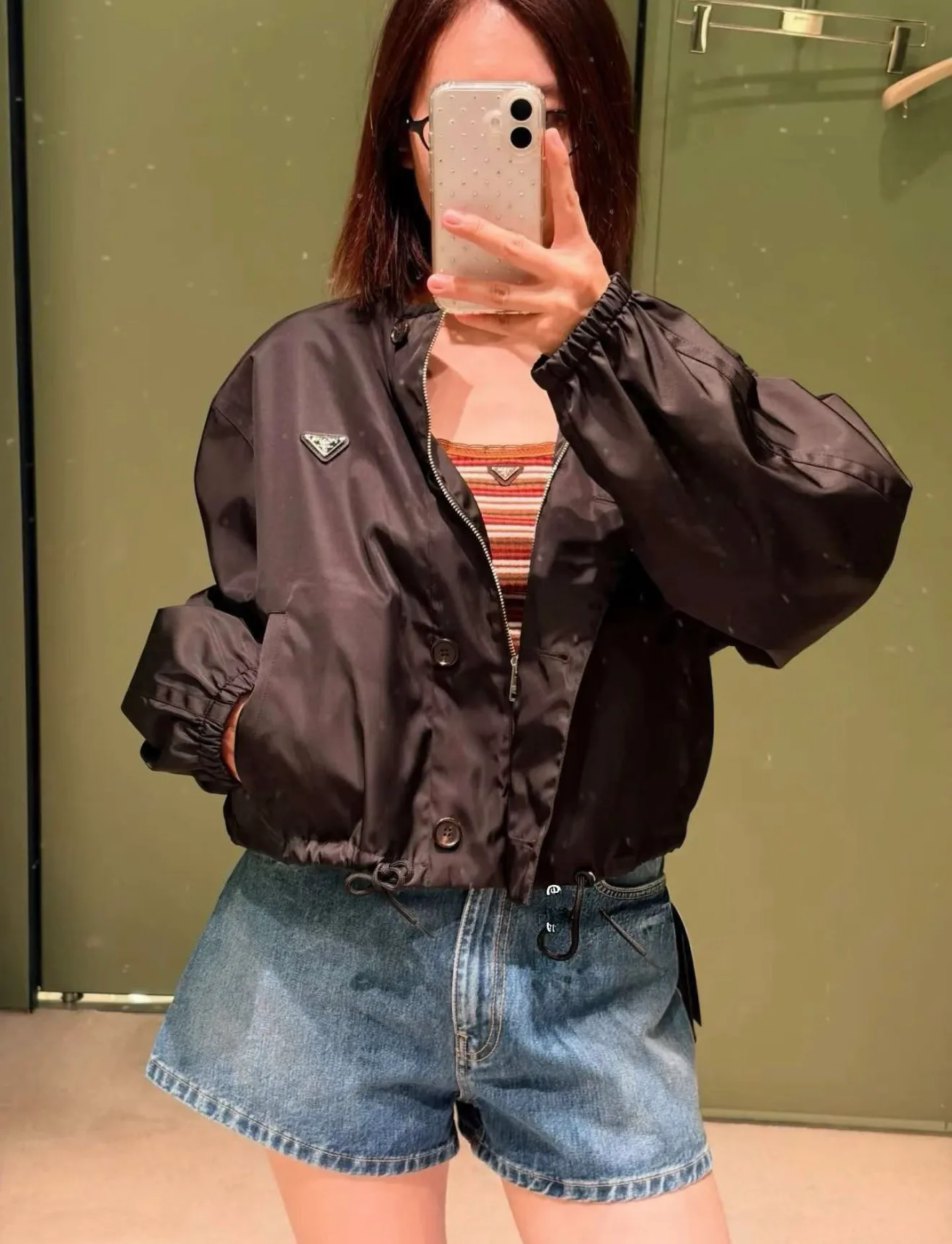 Куртки И Пуховики Женские Prada 17413185