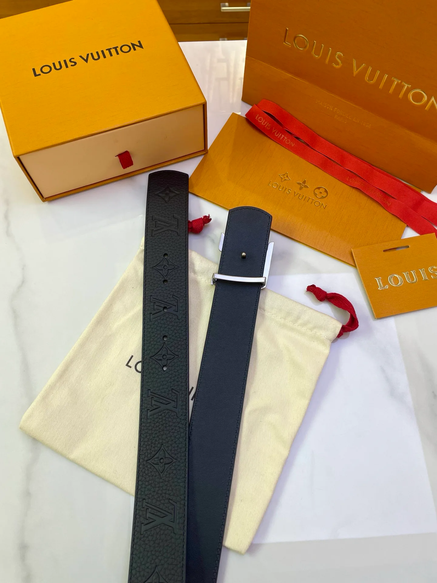 Ремни Louis Vuitton 11406613