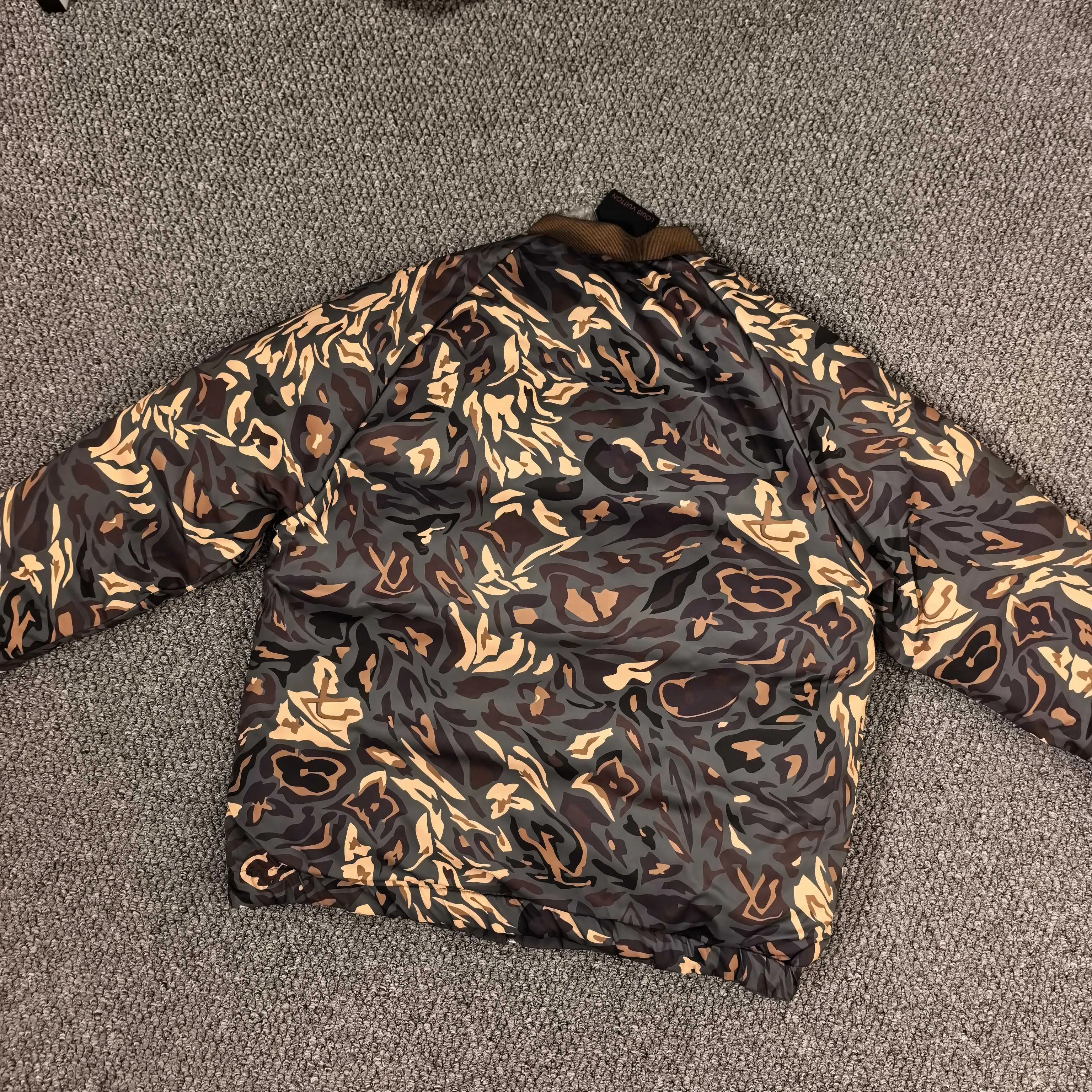 Куртки И Пуховики Женские Louis Vuitton 816393