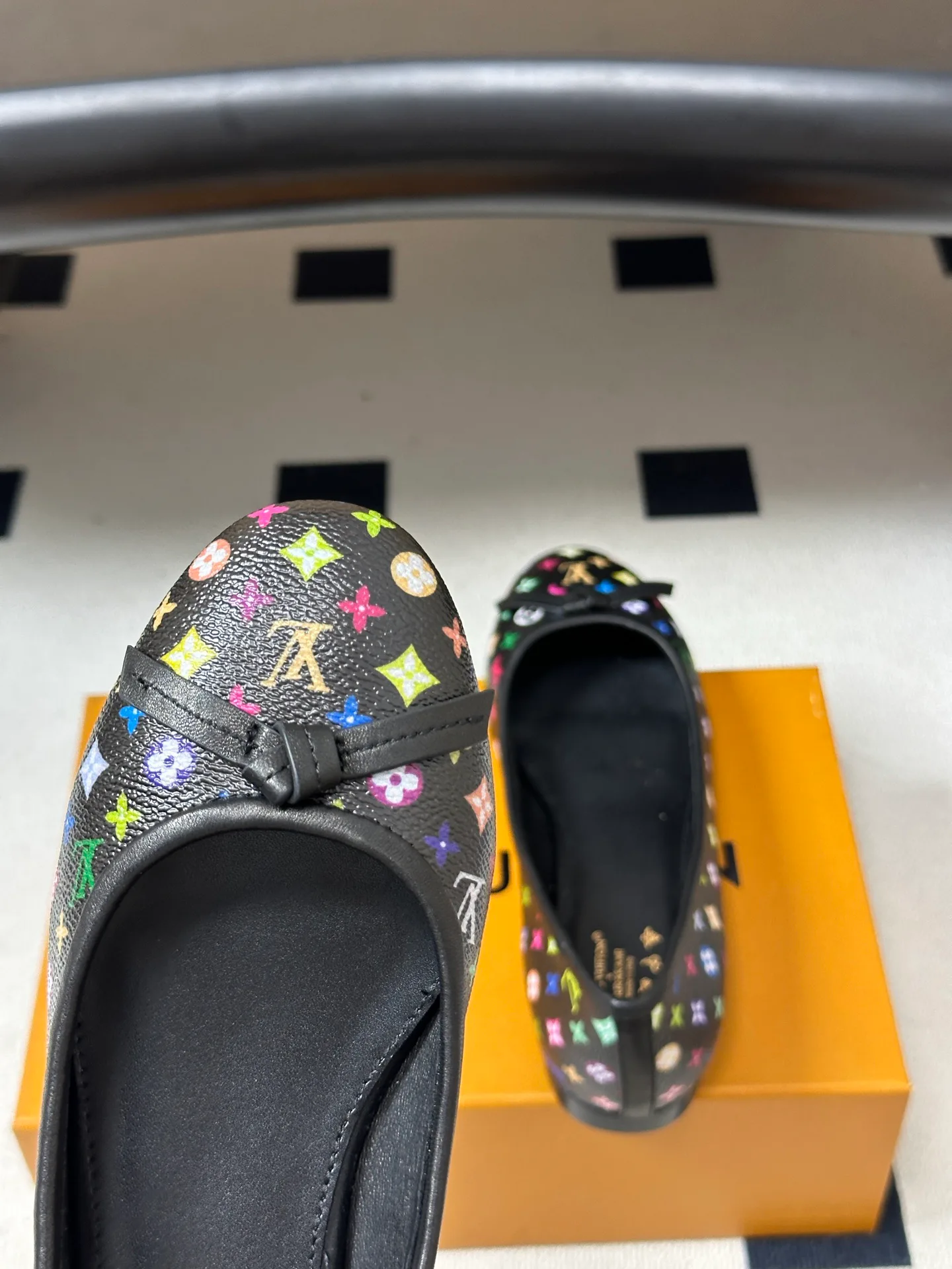 Балетки Женские Louis Vuitton 18049409