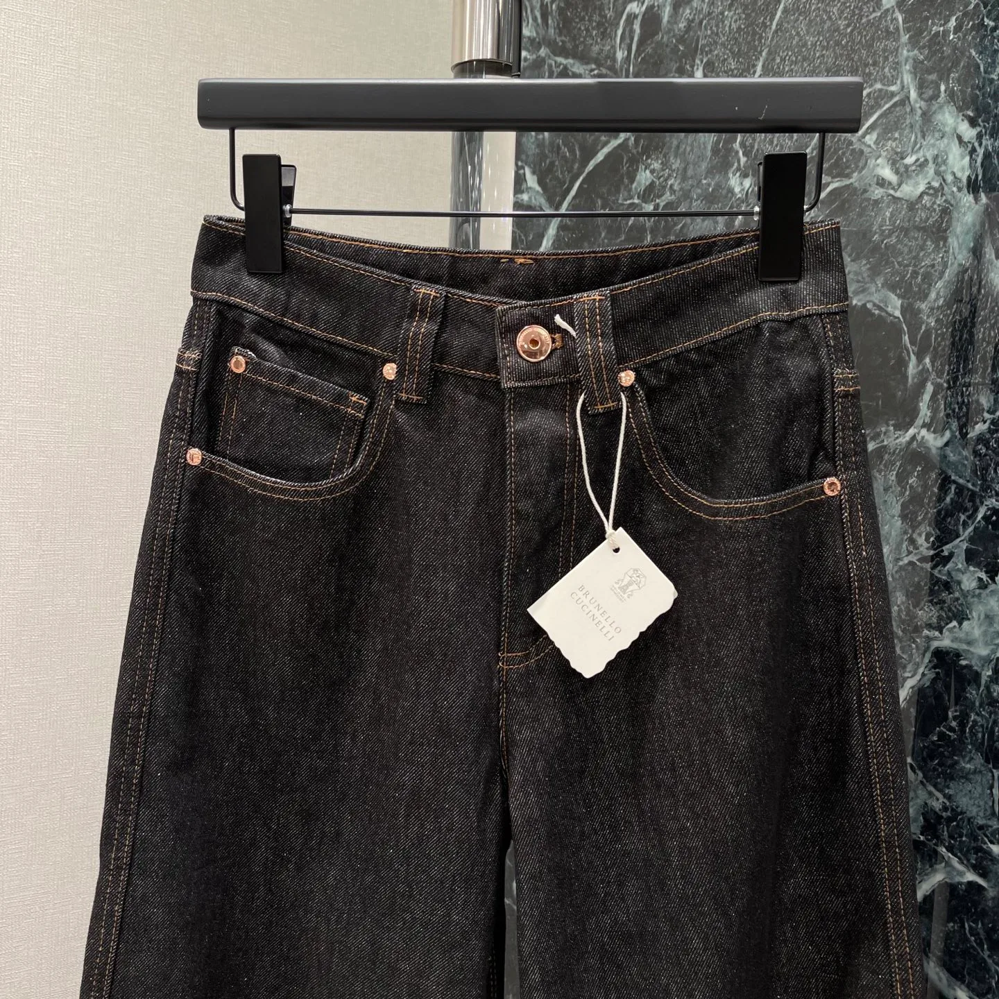 Джинсы Женские Brunello Cucinelli 18030731