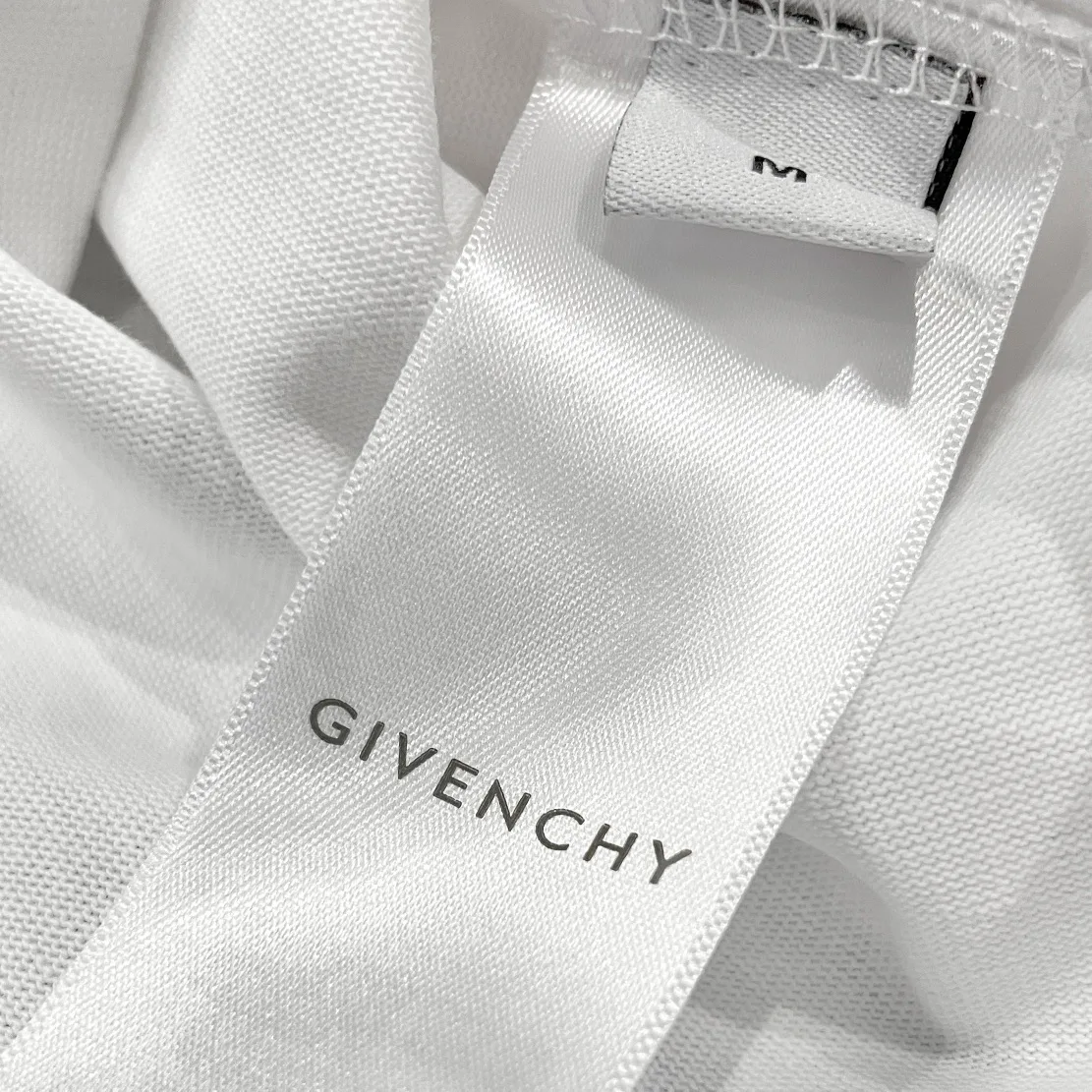 Футболки Женские Givenchy 3534
