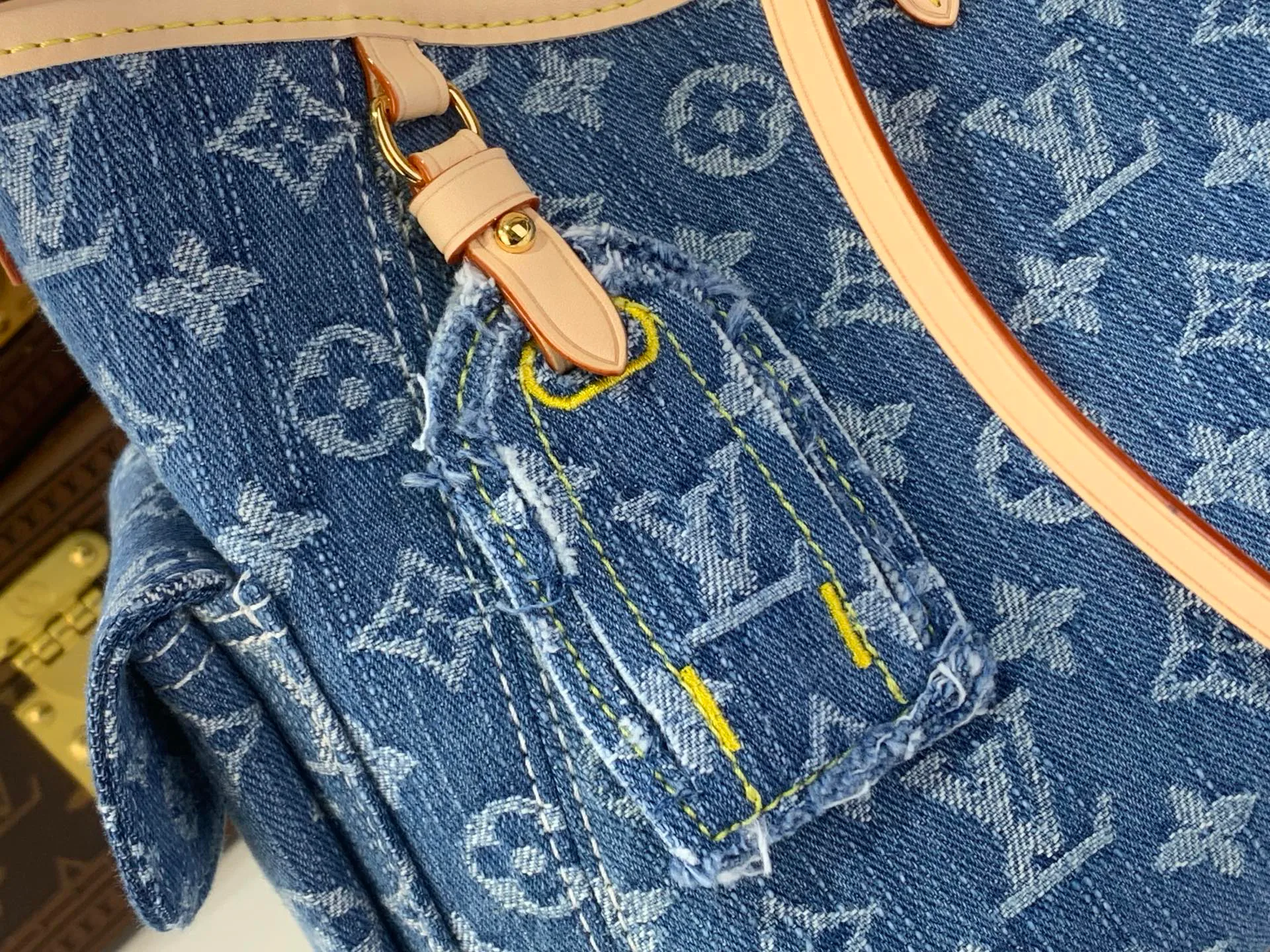 Сумки На Ремне Женские Louis Vuitton 11727936
