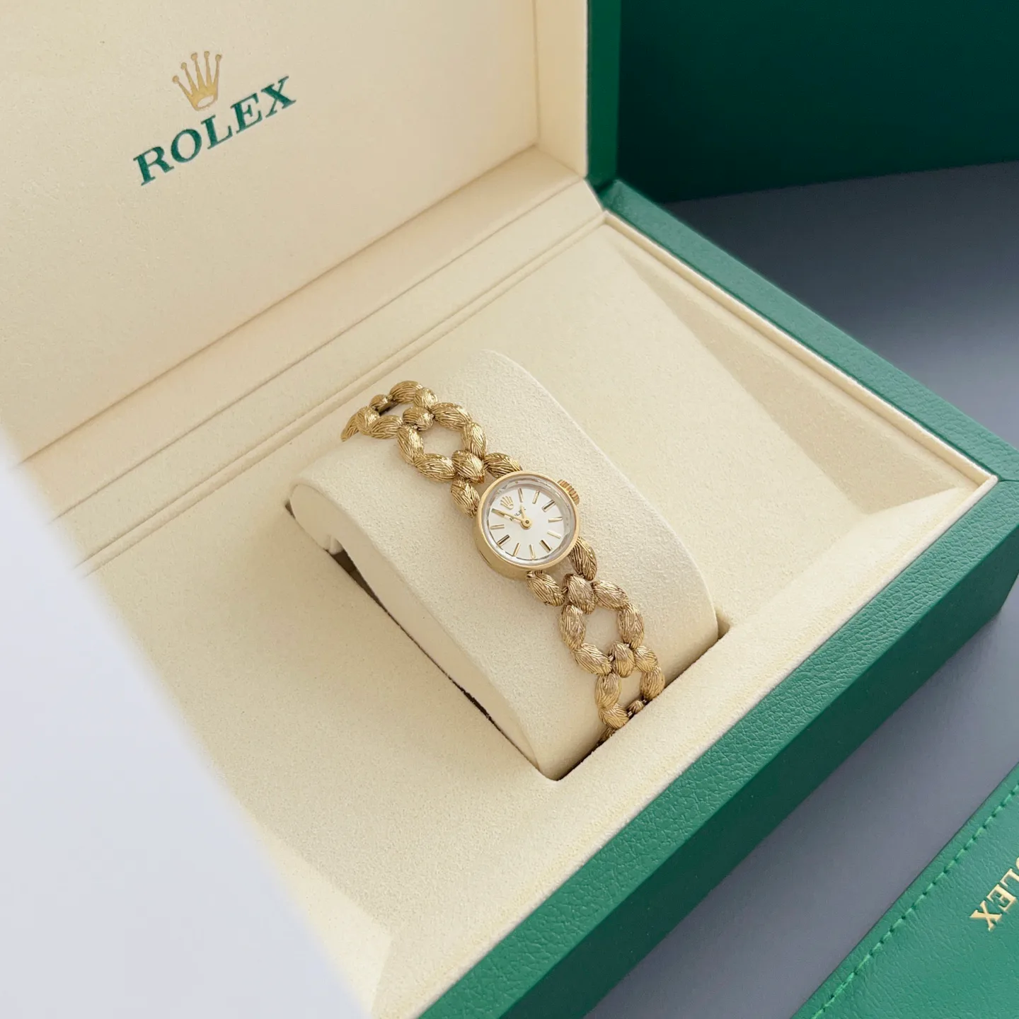 Часы Женские Rolex 18463449