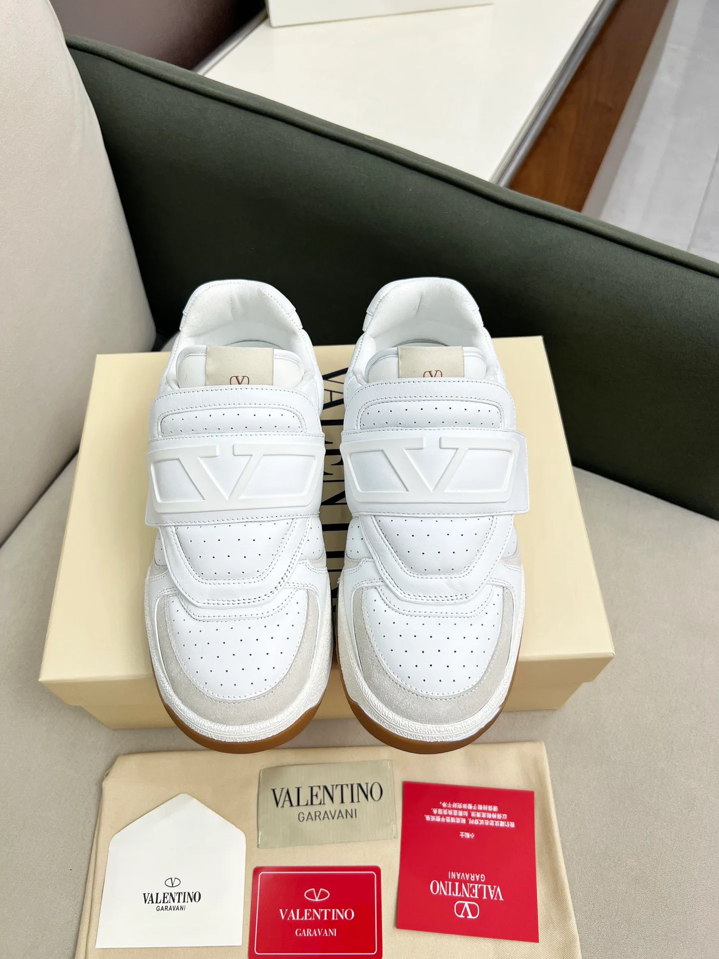 Кроссовки Женские Valentino 2628074