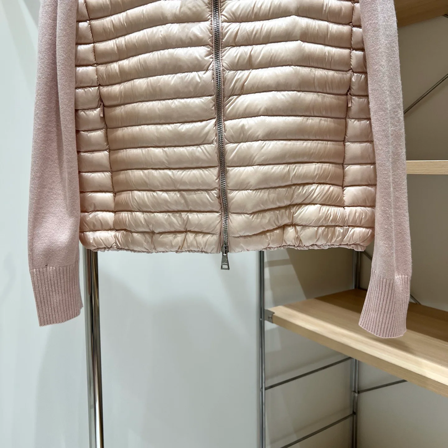 Куртки И Пуховики Женские Moncler 18043622
