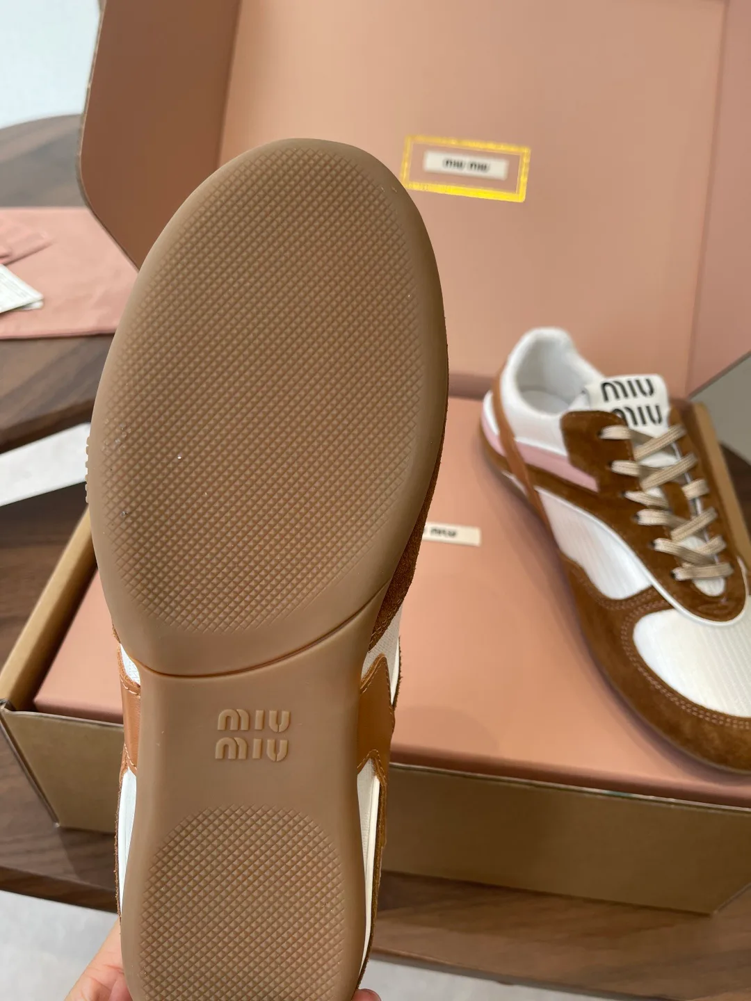 Кроссовки Женские Miu Miu 11645228