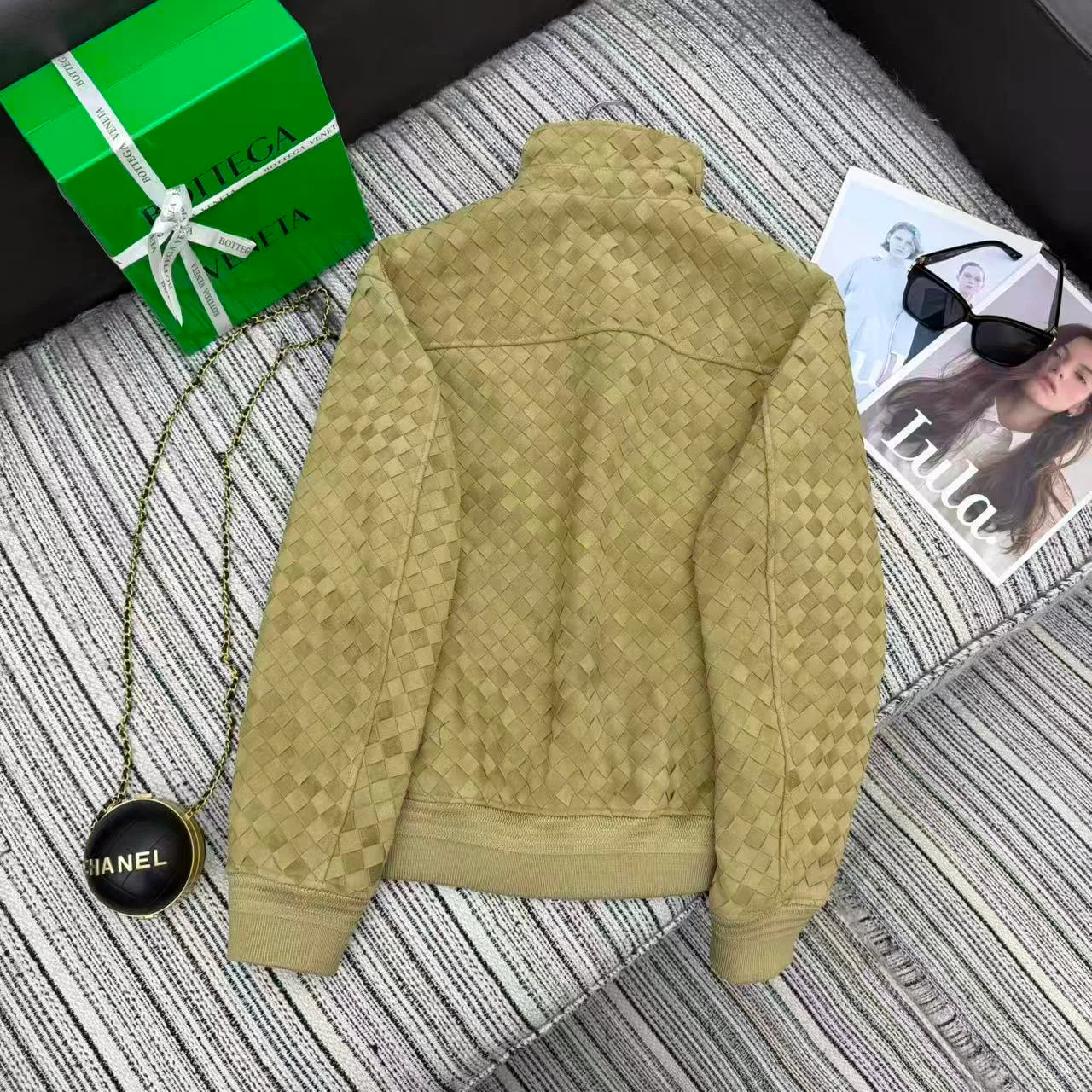 Кожаные Куртки И Дублёнки Мужские Bottega Veneta 10675624