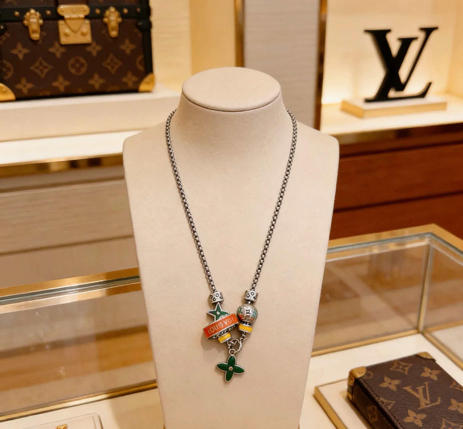 Бижутерия Louis Vuitton 11577798